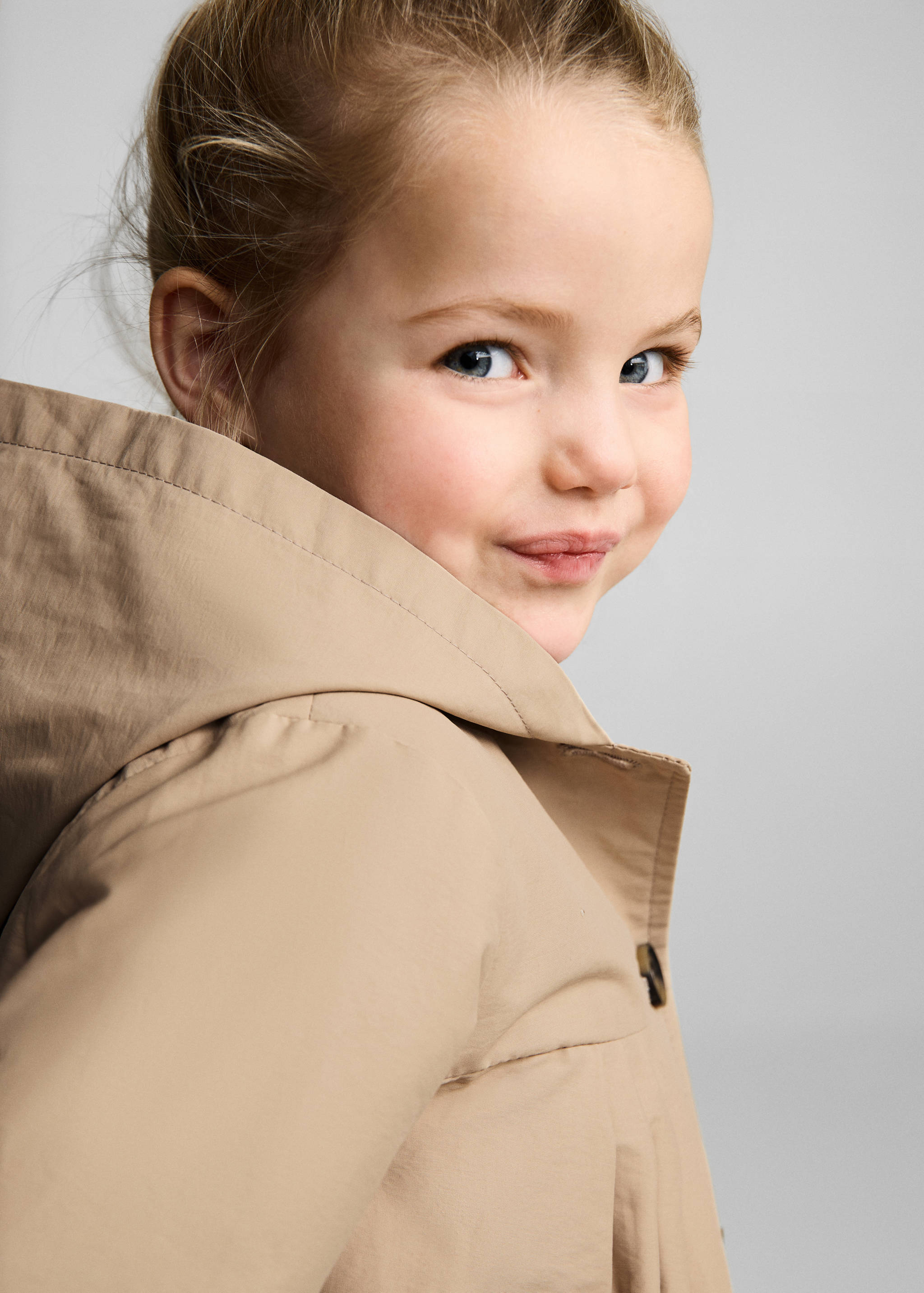 Geknöpfter Trenchcoat - Detail des Artikels 1