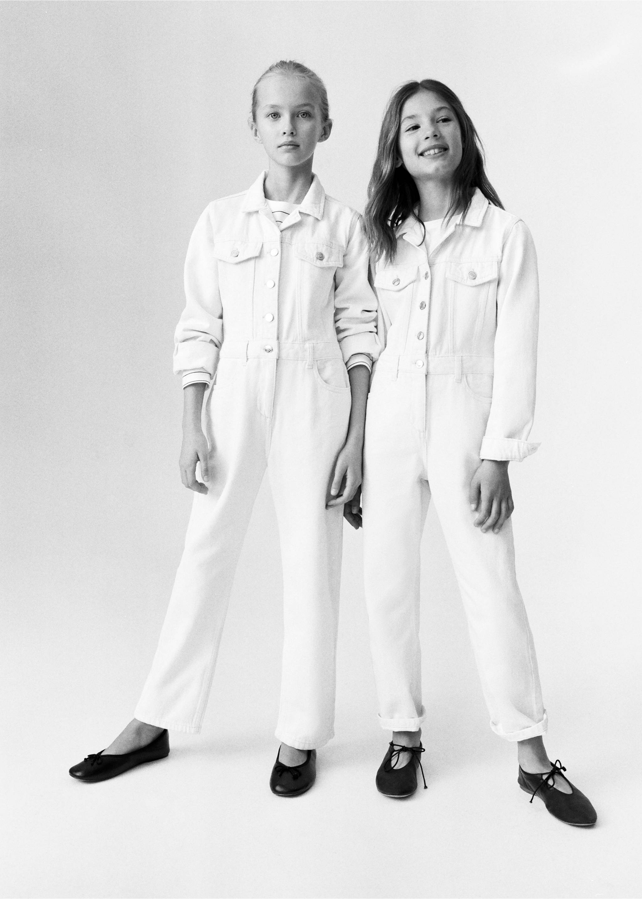 Long denim jumpsuit - Details of the article 7, Ecru. Ref: 87054792-00.