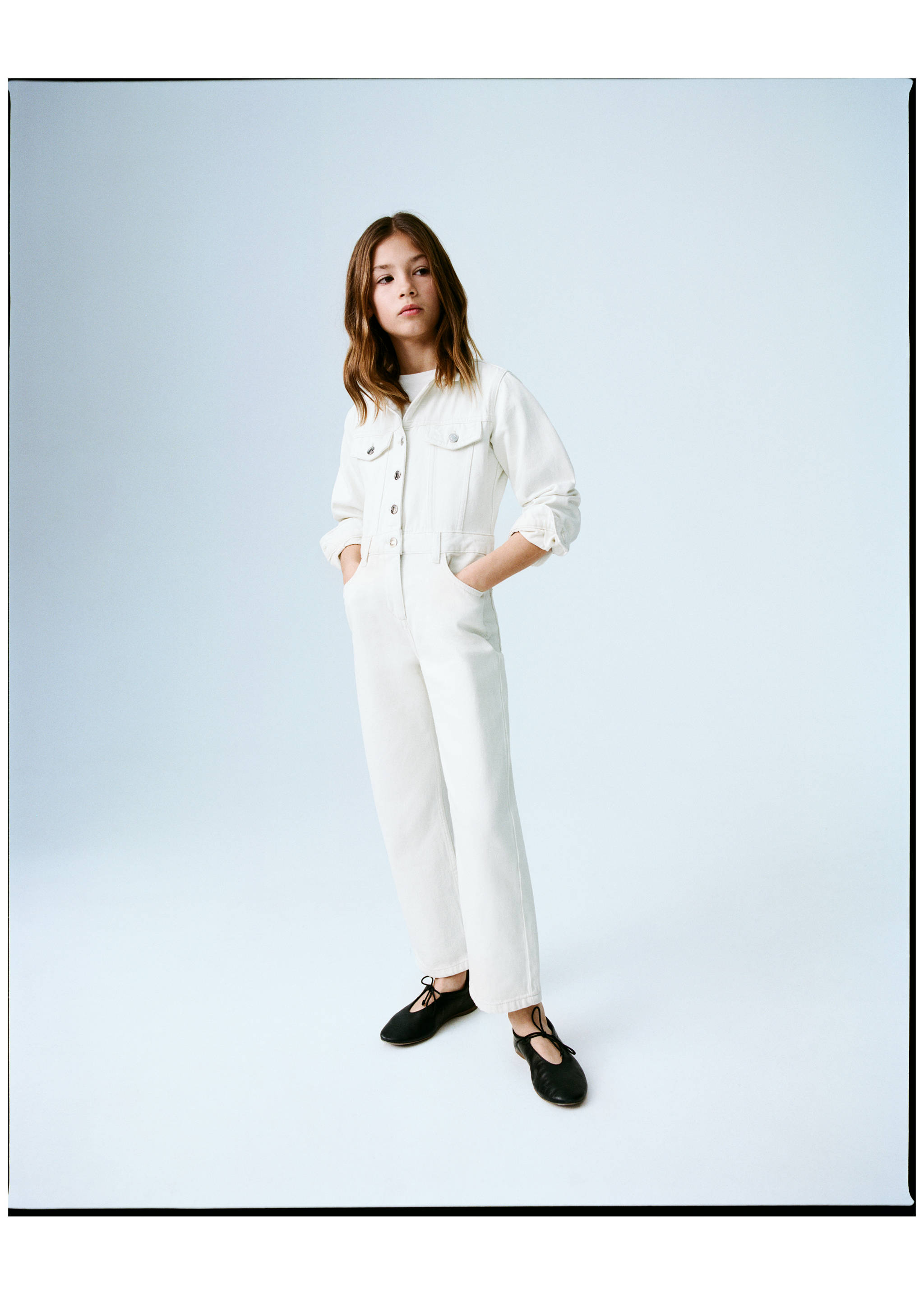 Long denim jumpsuit - Details of the article 5, Ecru. Ref: 87054792-00.