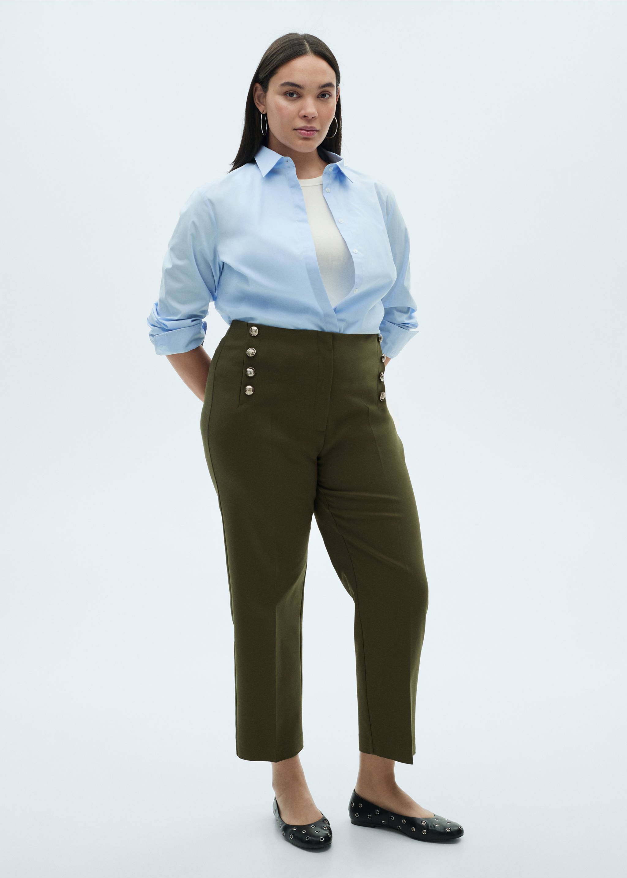 Straight trousers with jewel buttons - Details of the article 3, Khaki. Ref: 87054801-00.