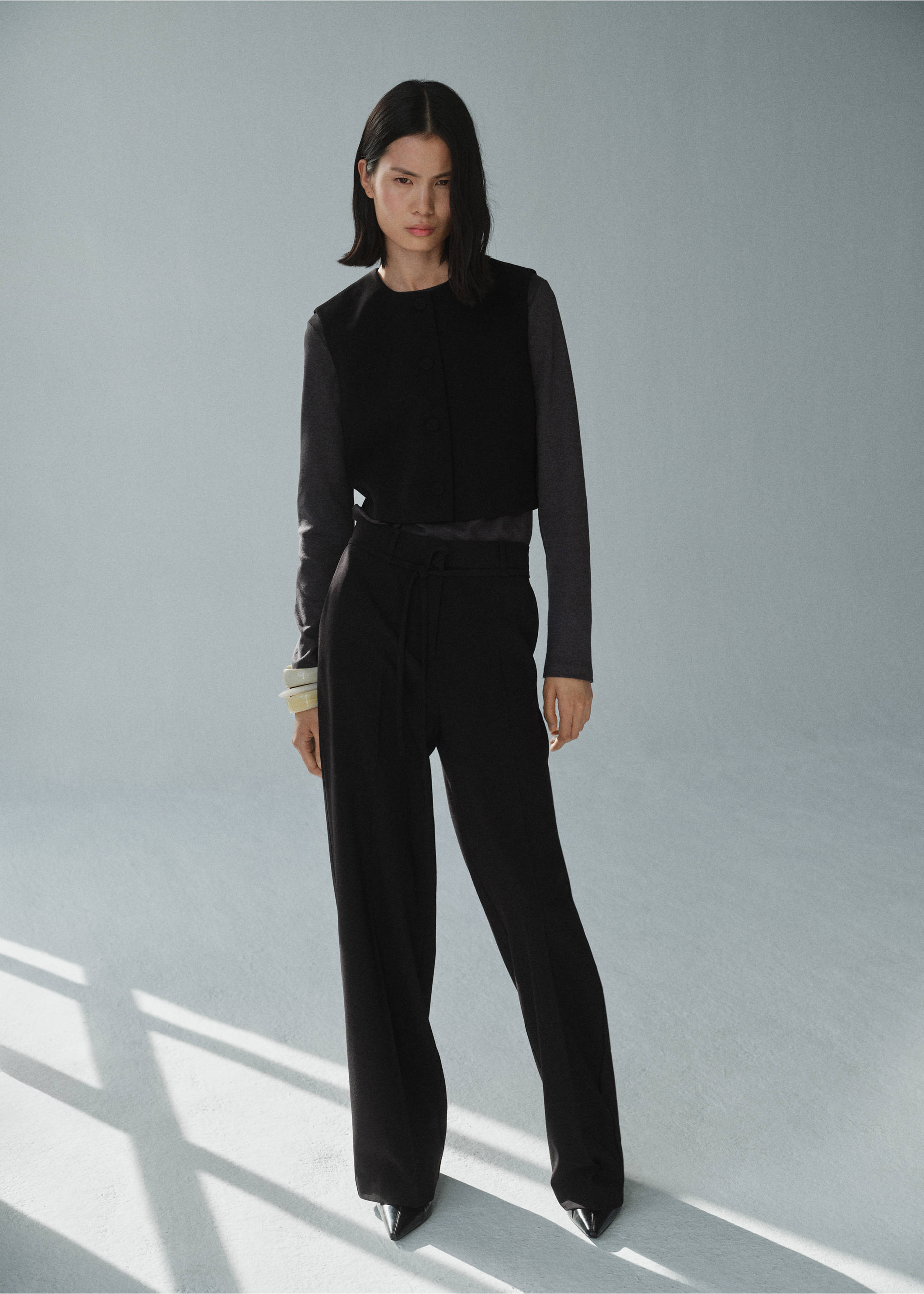 Gilet costume boutons - Plan général, Noir. Ref: 87054802-00.