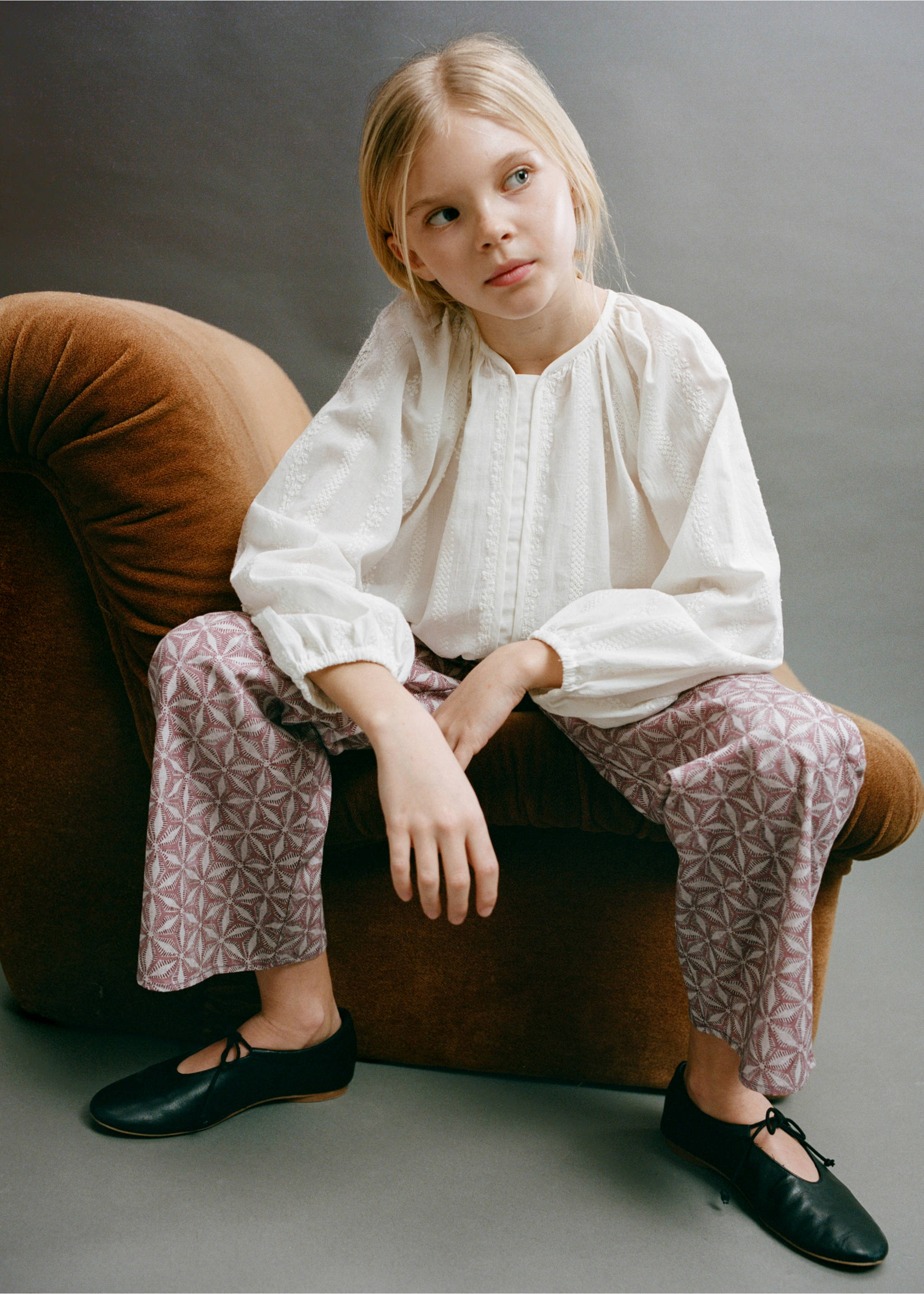 Printed pocket pants - Details of the article 5, Pink. Ref: 87054807-00.