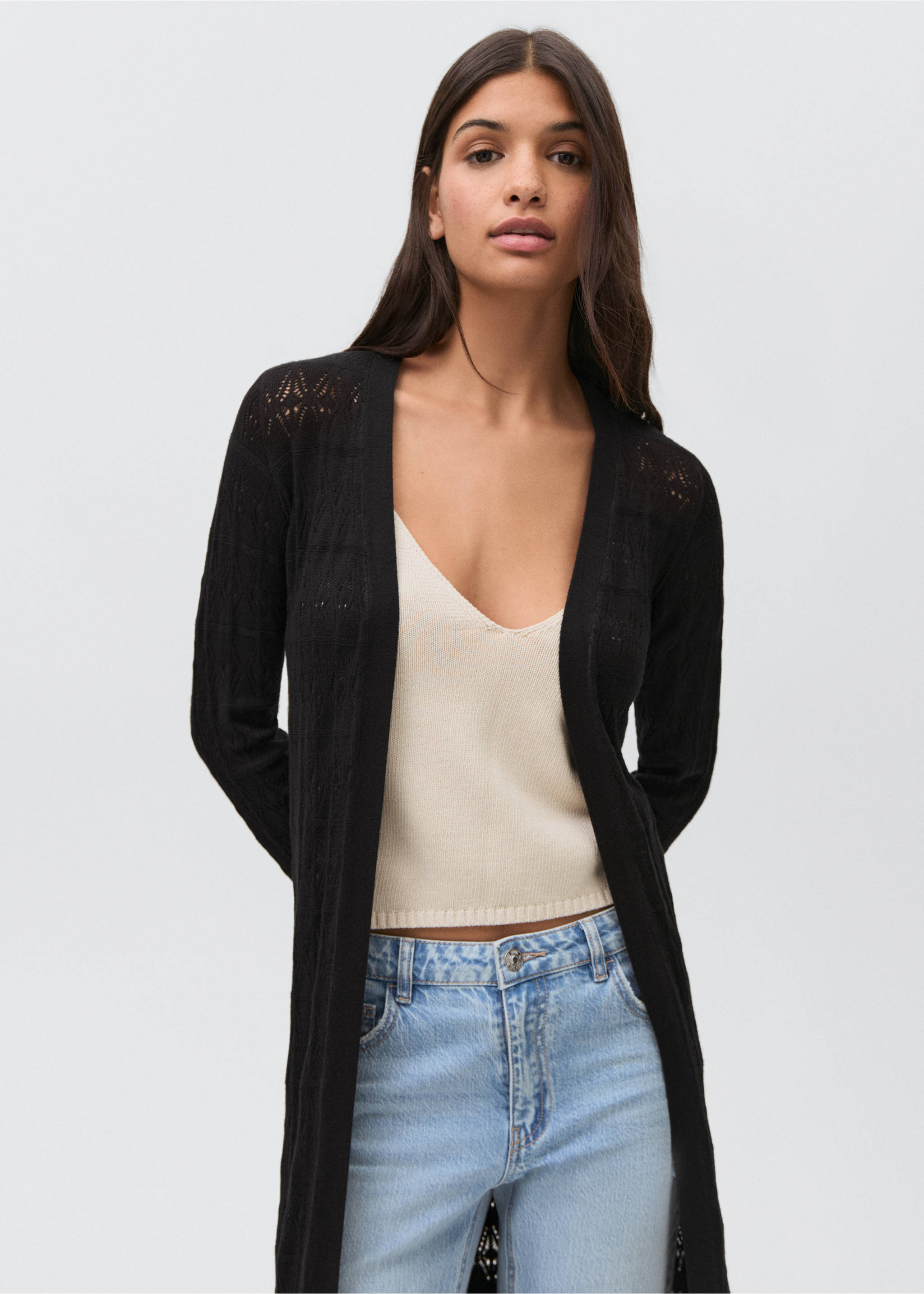 Long openwork knitted cardigan - Medium plane, Black. Ref: 87055728-00.