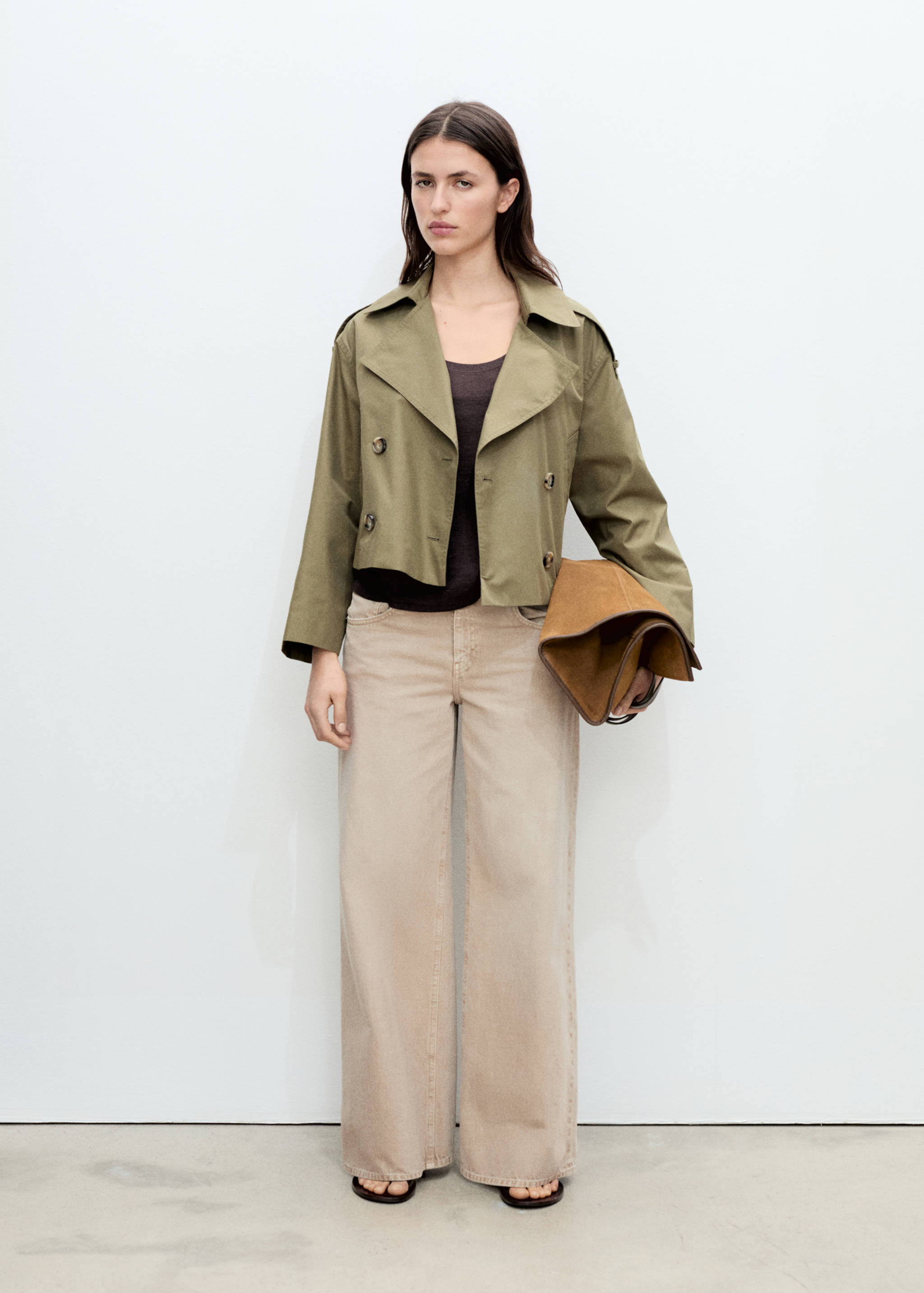 Double-breasted cropped trench coat - General plane