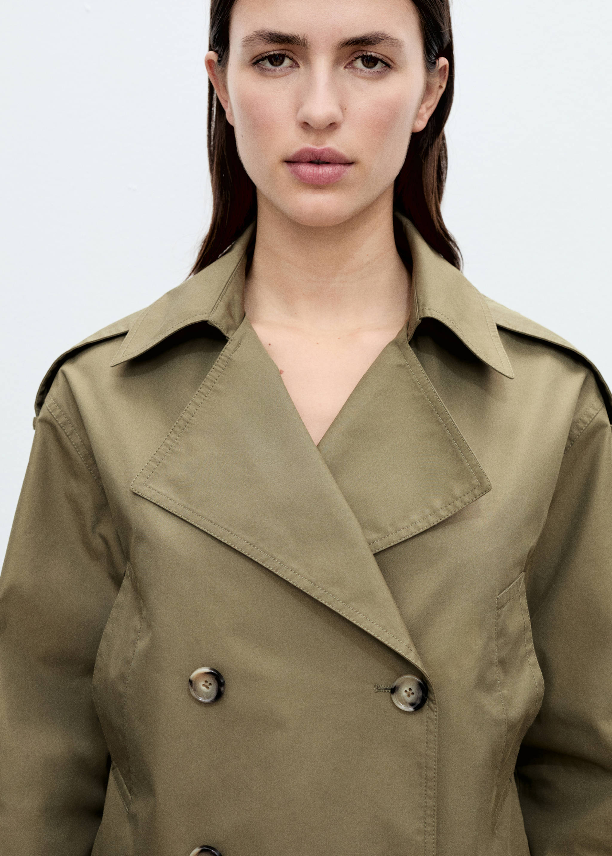 Double-breasted cropped trench coat - Details of the article 1
