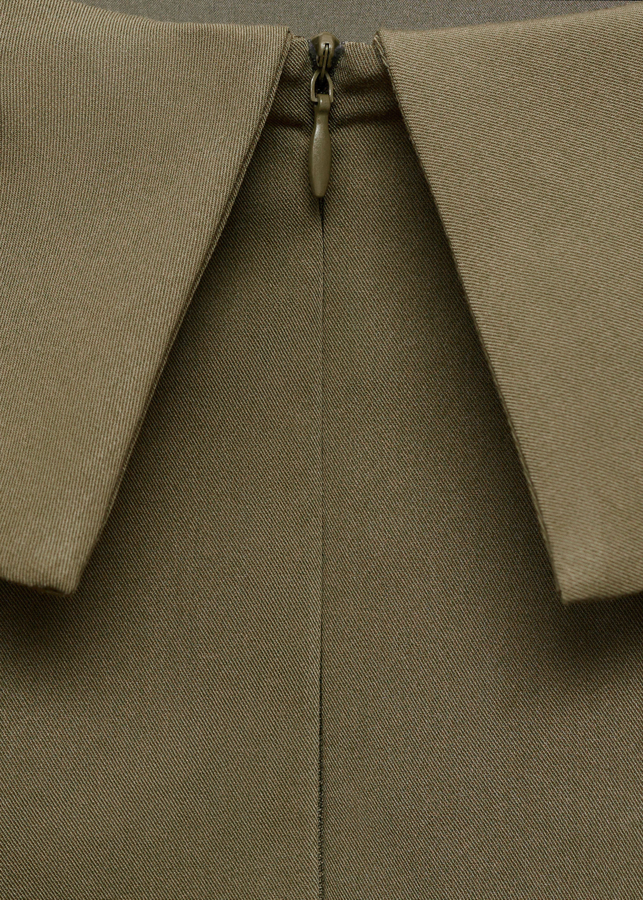 Talliertes schulterfreies Top - Detail des Artikels 8