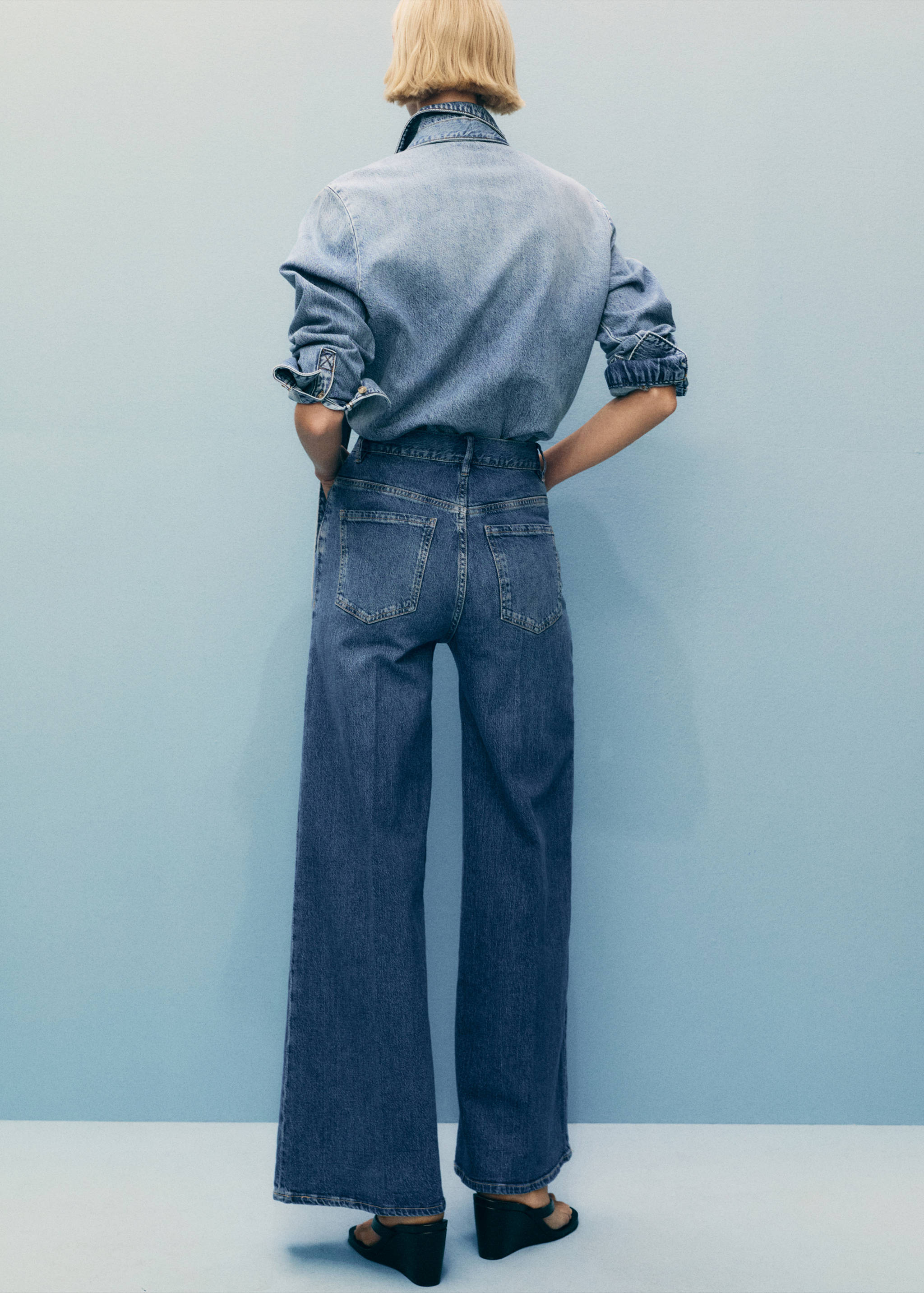 High-waisted wideleg jeans - Reverse of the article