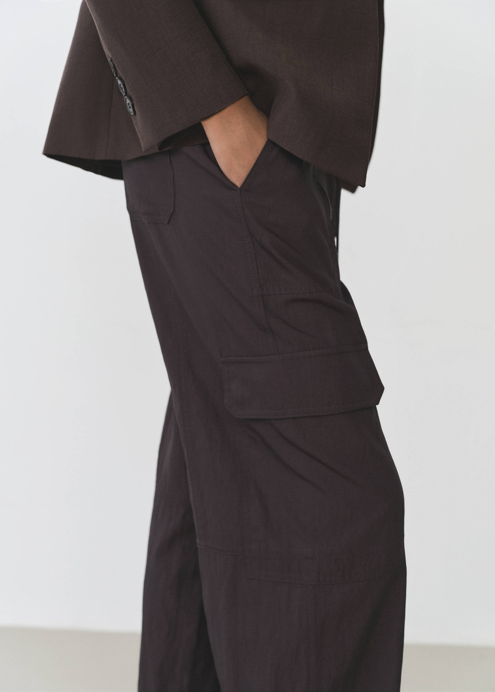 Soft cargo trousers - Details of the article 6