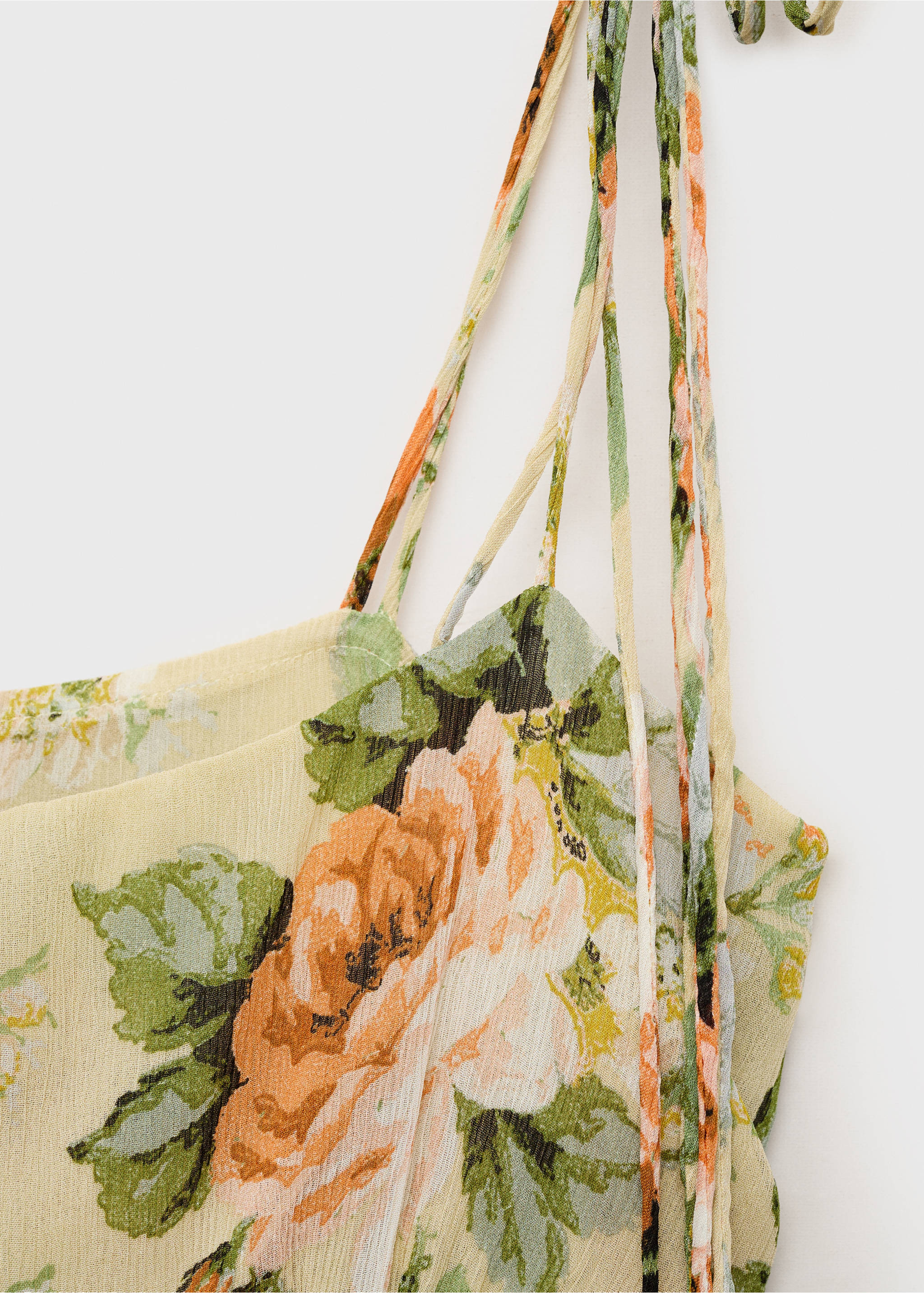 Short floral-print dress with ruffle detail - Details of the article 0, Ecru. Ref: 87055766-00.