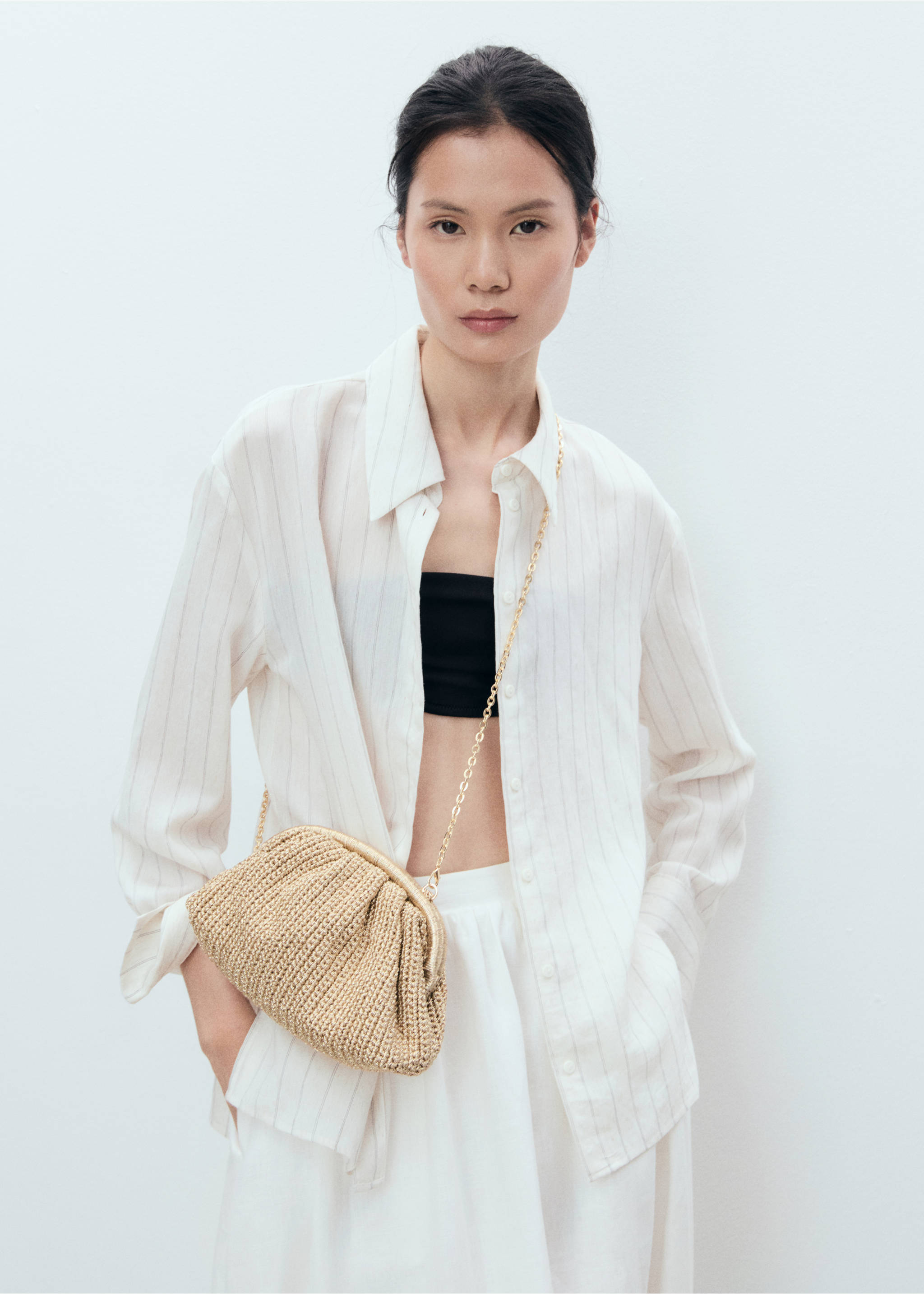 Pochette finition brillante - Plan général, Or. Ref: 87055922-00.