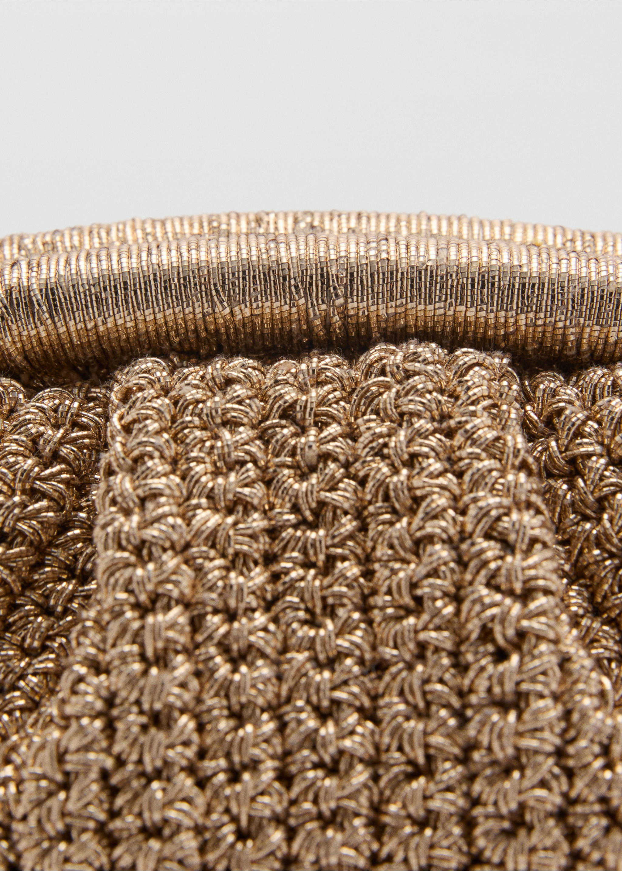 Pochette finition brillante - Détail de l'article 2, Or. Ref: 87055922-00.