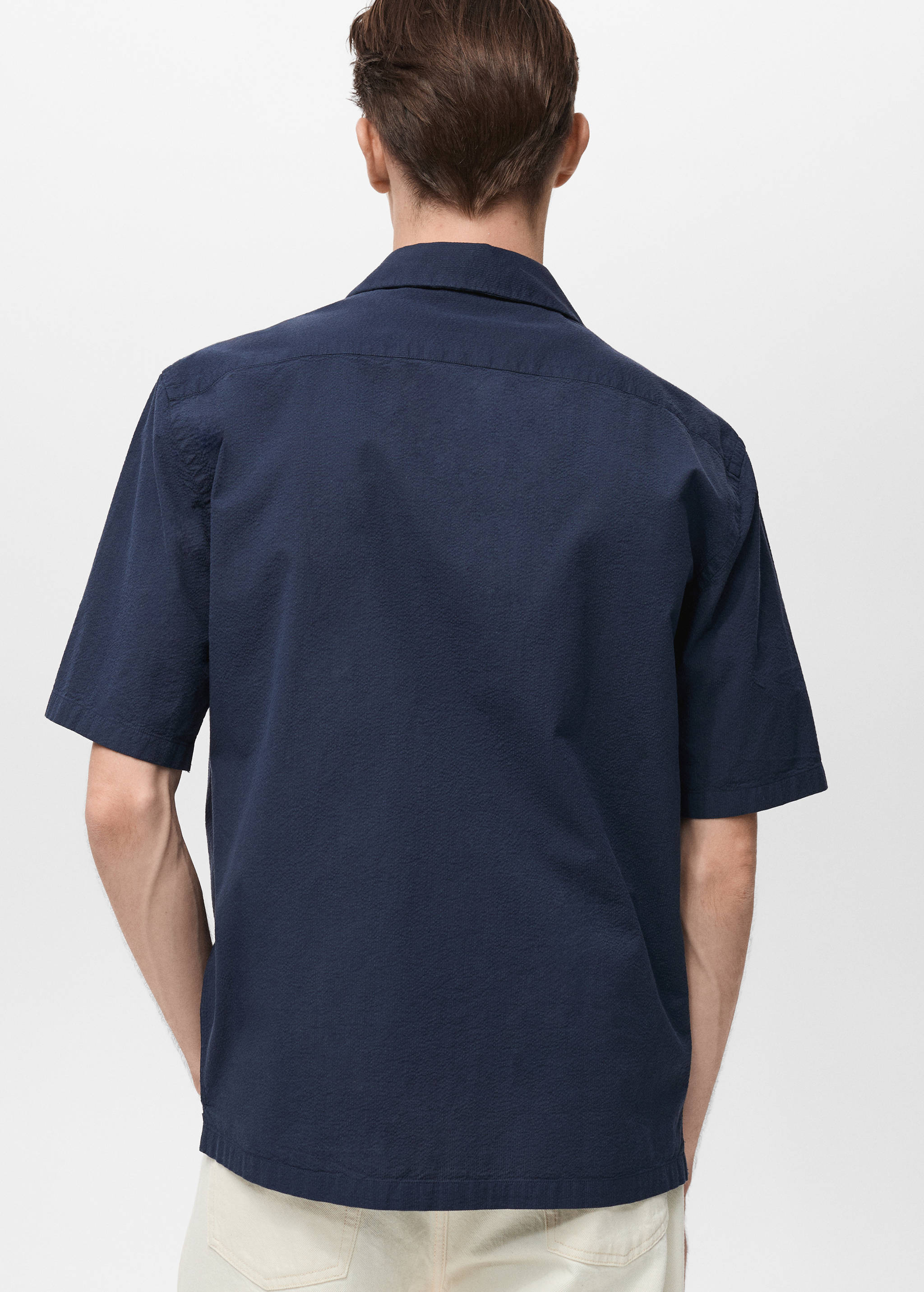 Textured shirt with bowling collar - Reverse of the article