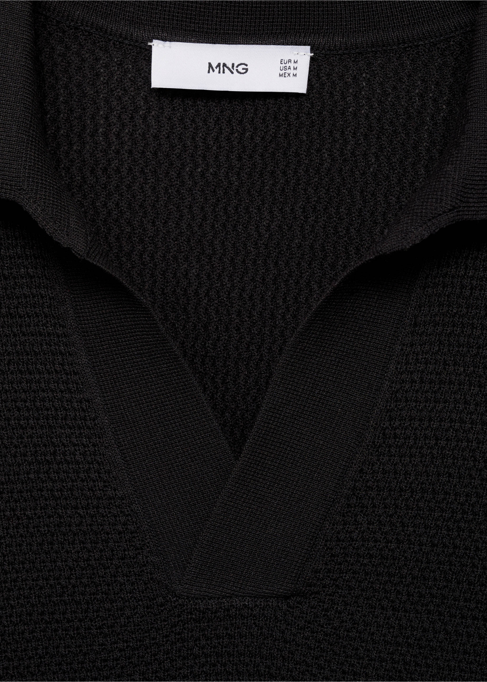 Structured fine-knit polo shirt - Details of the article 8, Black. Ref: 87055933-00.