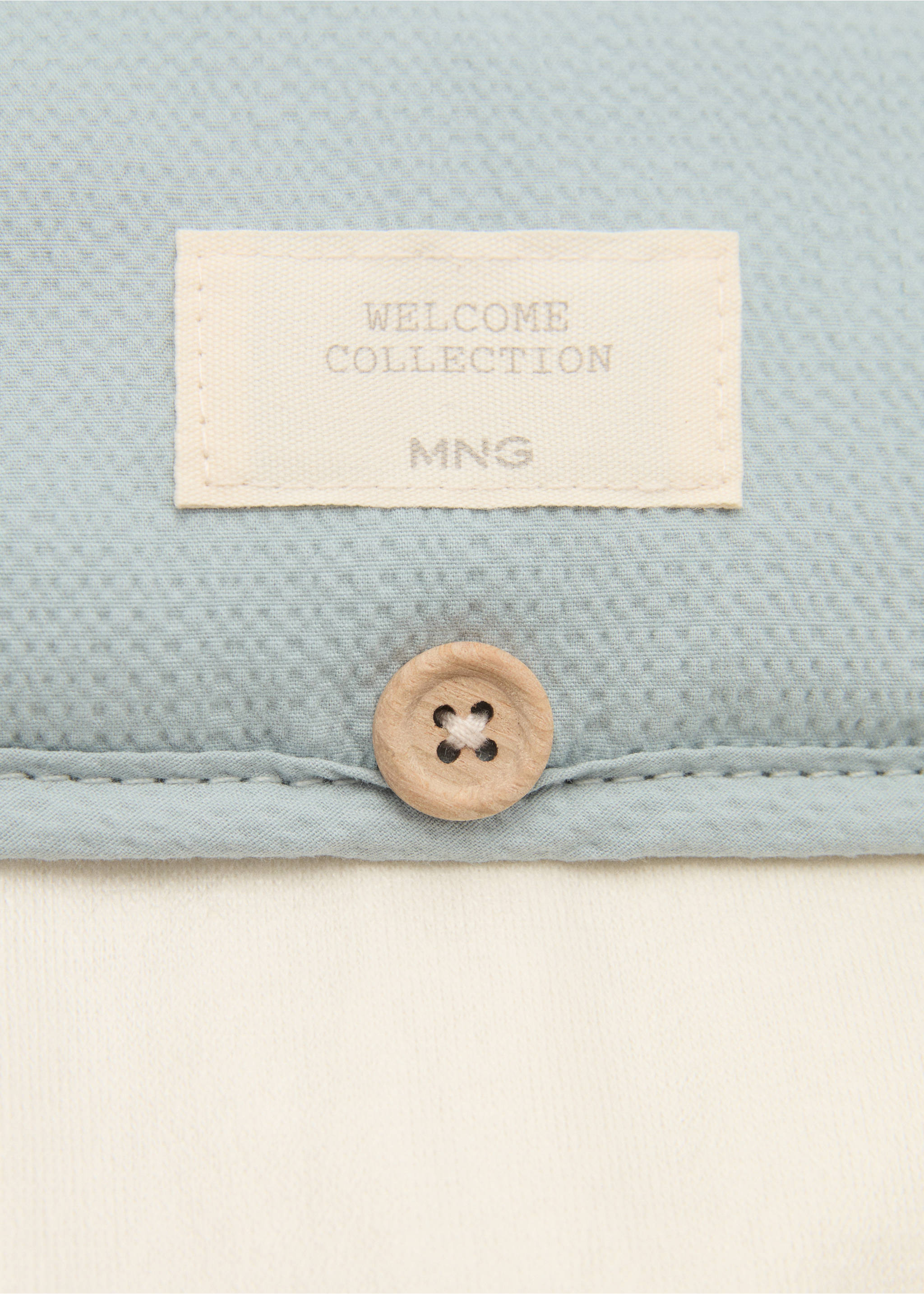 Textured travel changer - Details of the article 2, Green. Ref: 87055965-00.