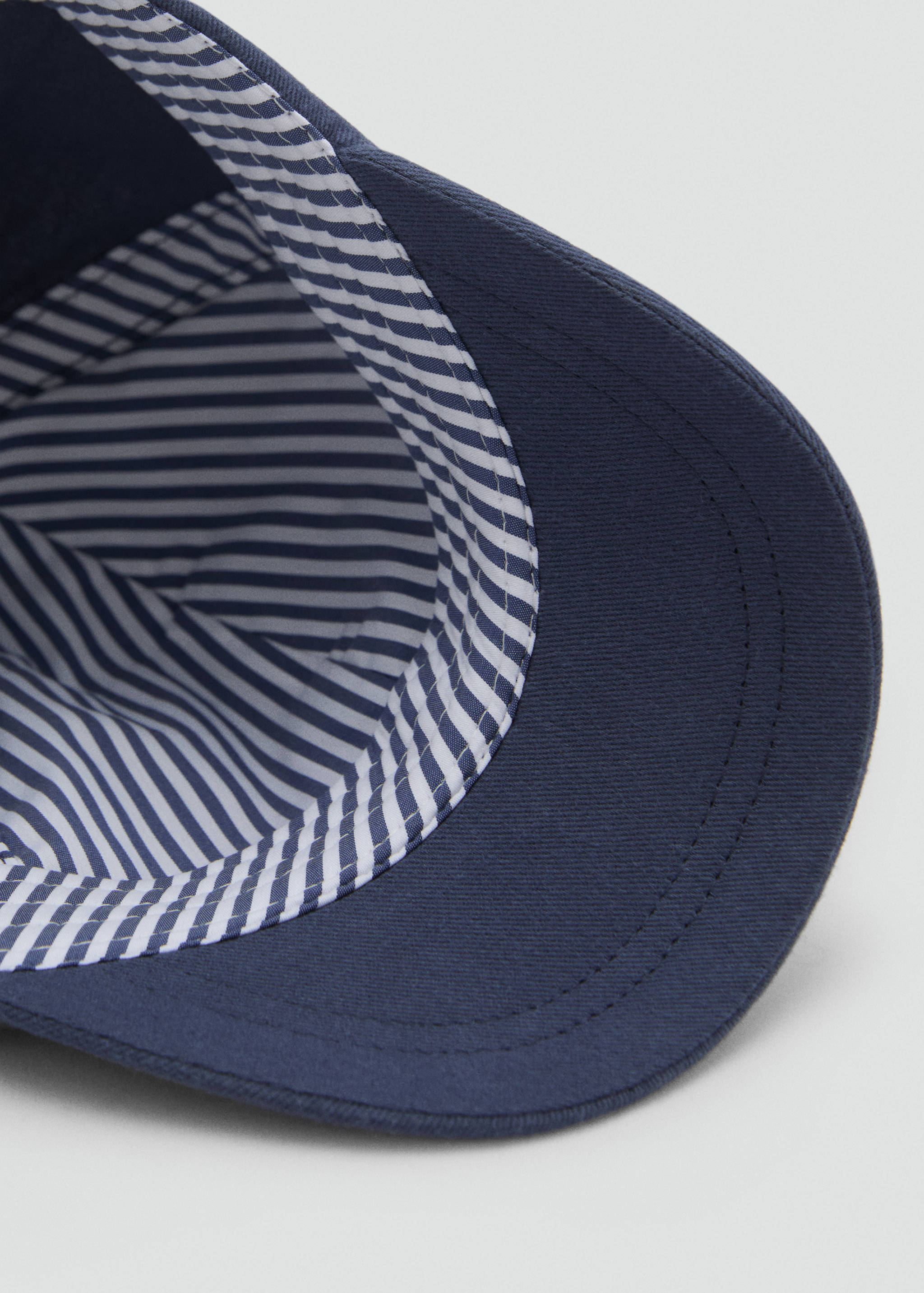 Gorra detalle bordado - Detalle del artículo 2