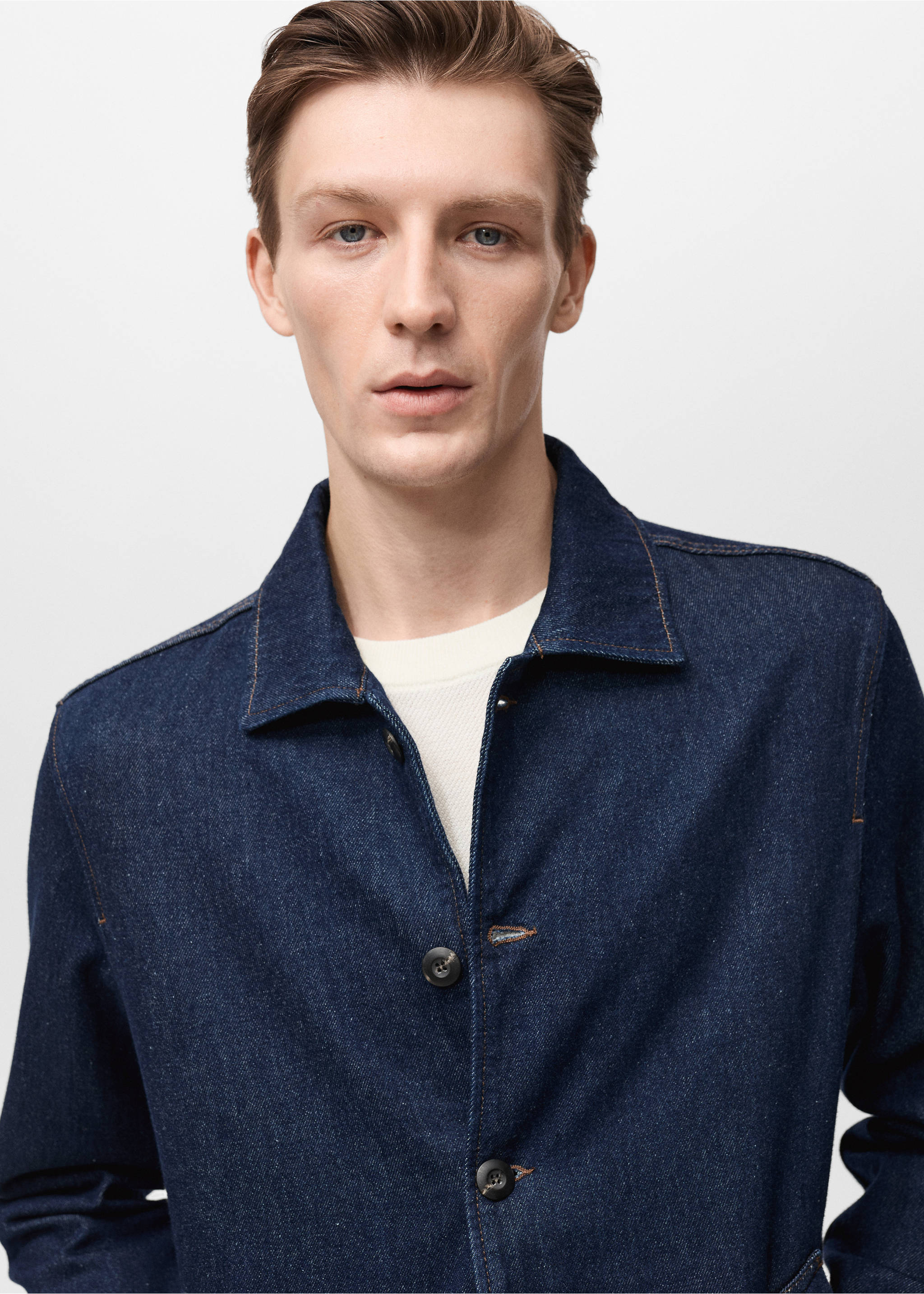 Regular-Fit-Overshirt aus Jeans - Detail des Artikels 1, Blau. Ref: 87055984-00.