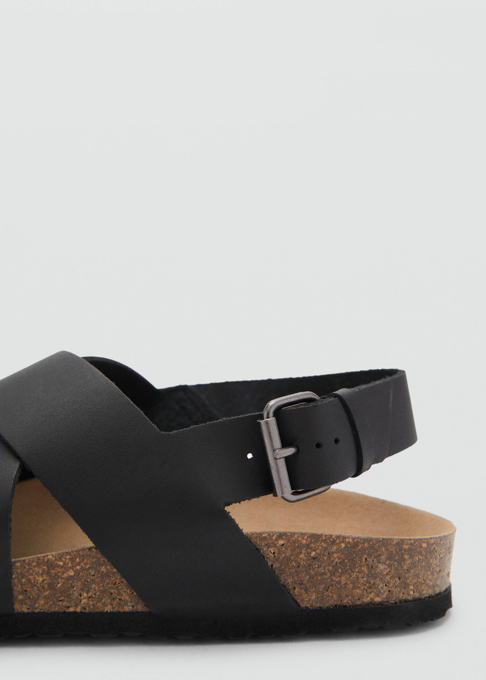 Crossed leather sandals with buckle - Details of the article 1