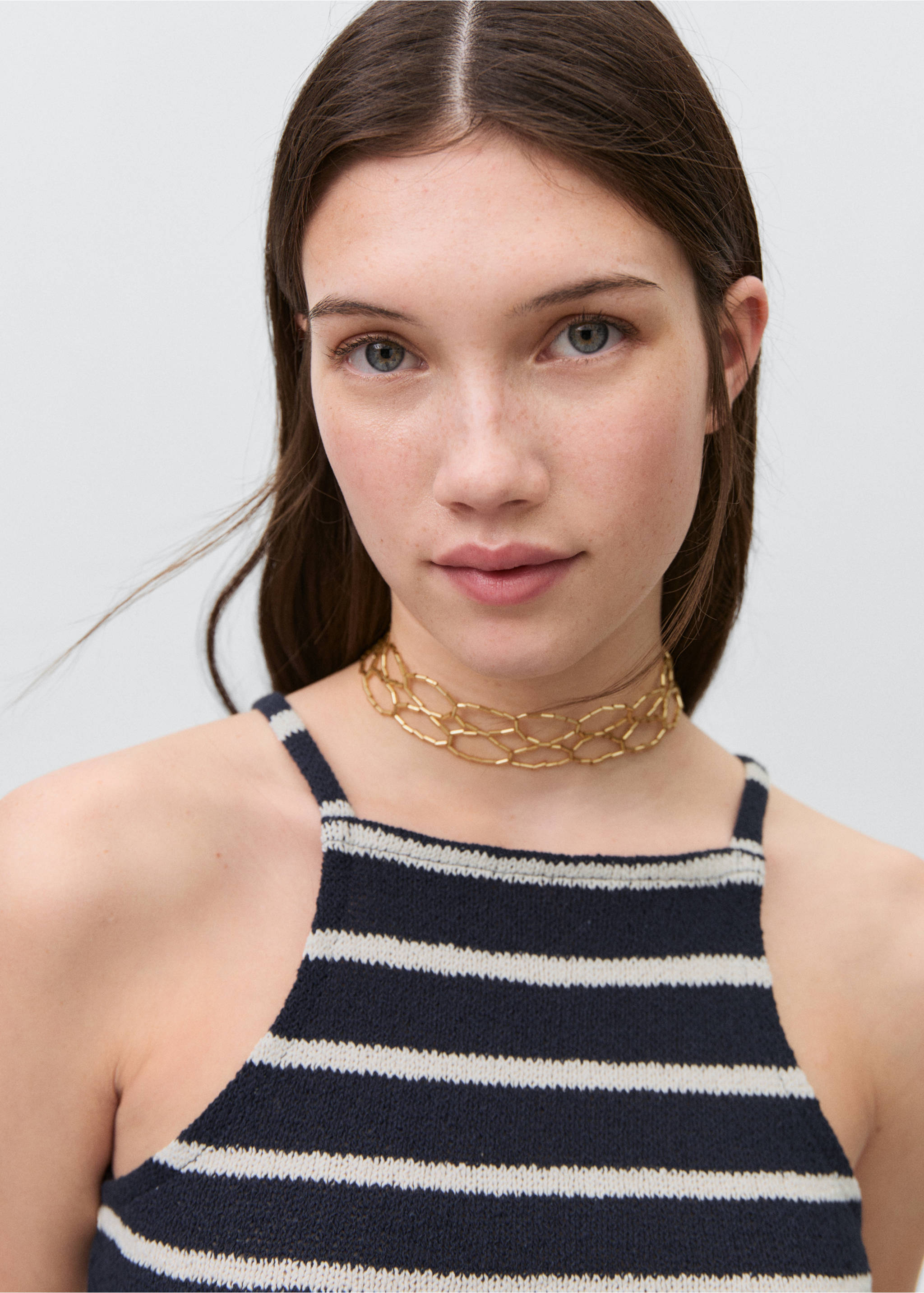 Gestreiftes Neckholder-Top - Detail des Artikels 1, Dunkles Marineblau. Ref: 87056353-00.