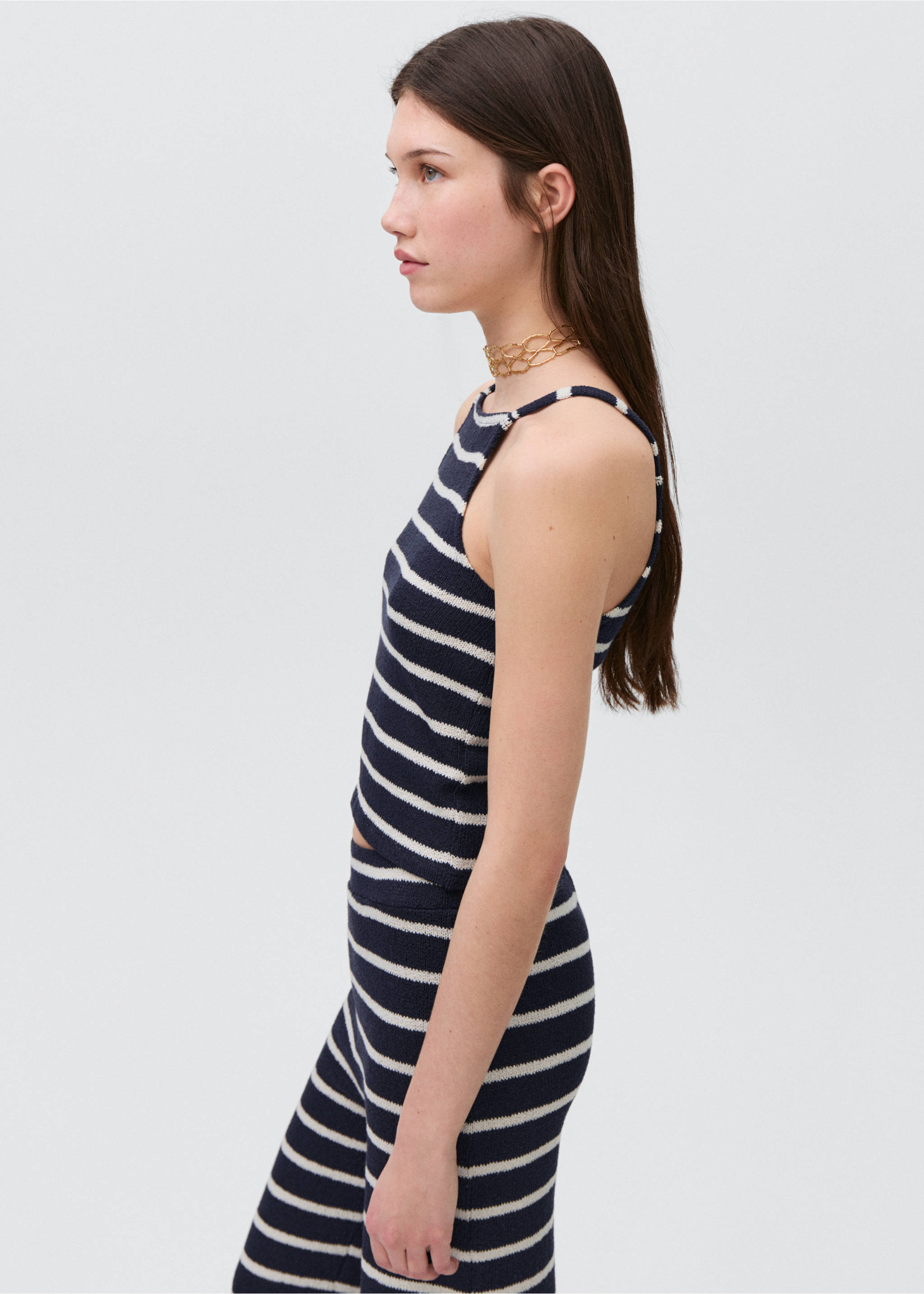 Gestreiftes Neckholder-Top - Detail des Artikels 2, Dunkles Marineblau. Ref: 87056353-00.