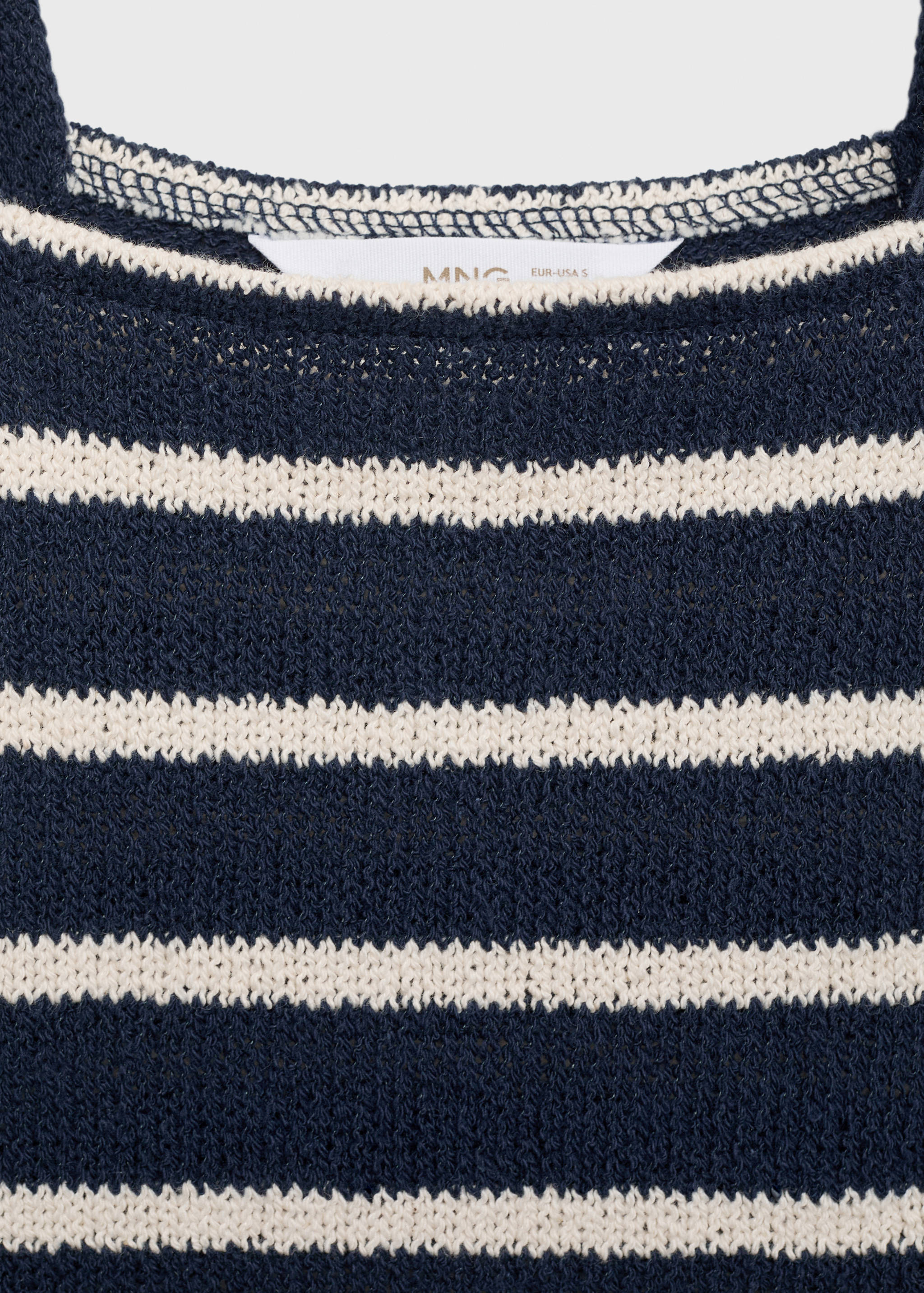 Gestreiftes Neckholder-Top - Detail des Artikels 8