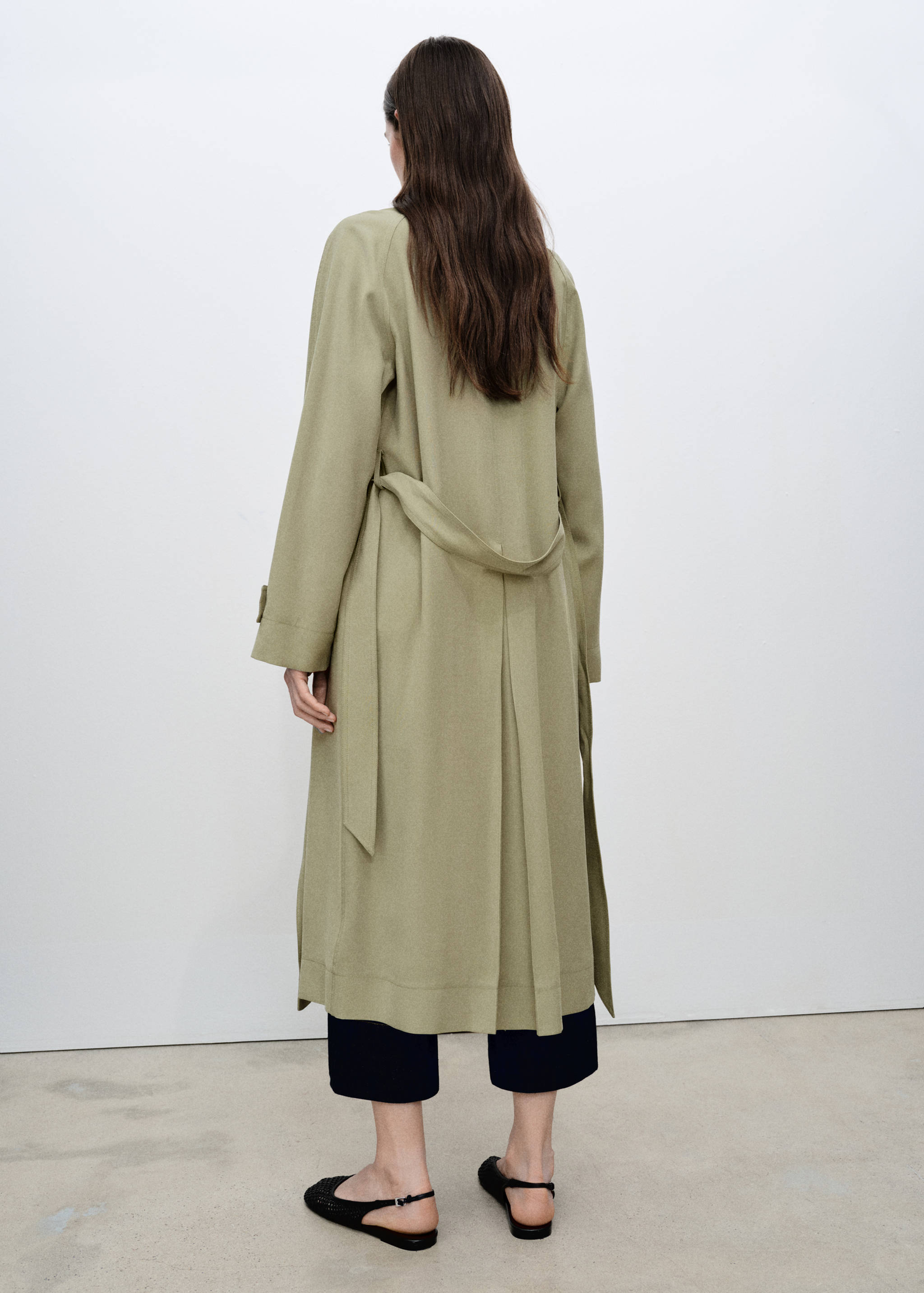Soft trench coat with belt - Reverse of the article