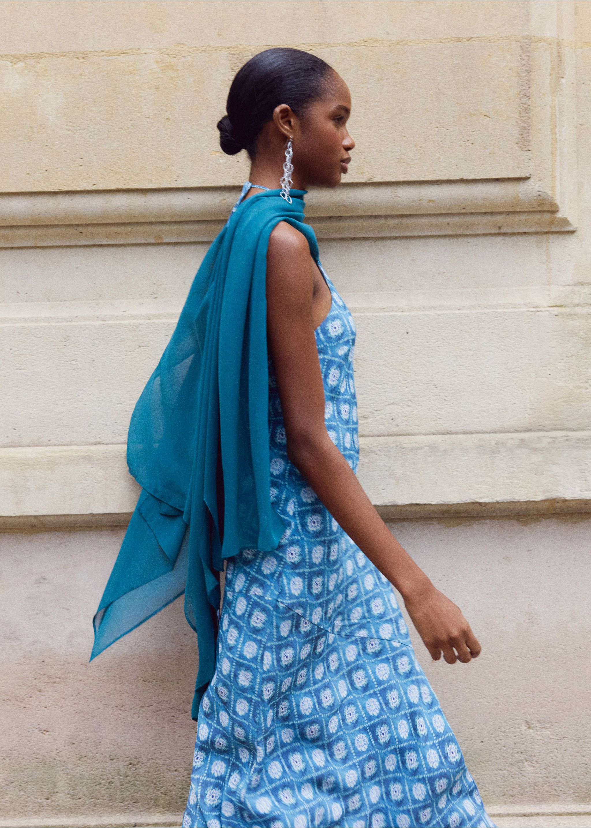 Chiffon layer top - Details of the article 5, Sky Blue. Ref: 87056366-00.