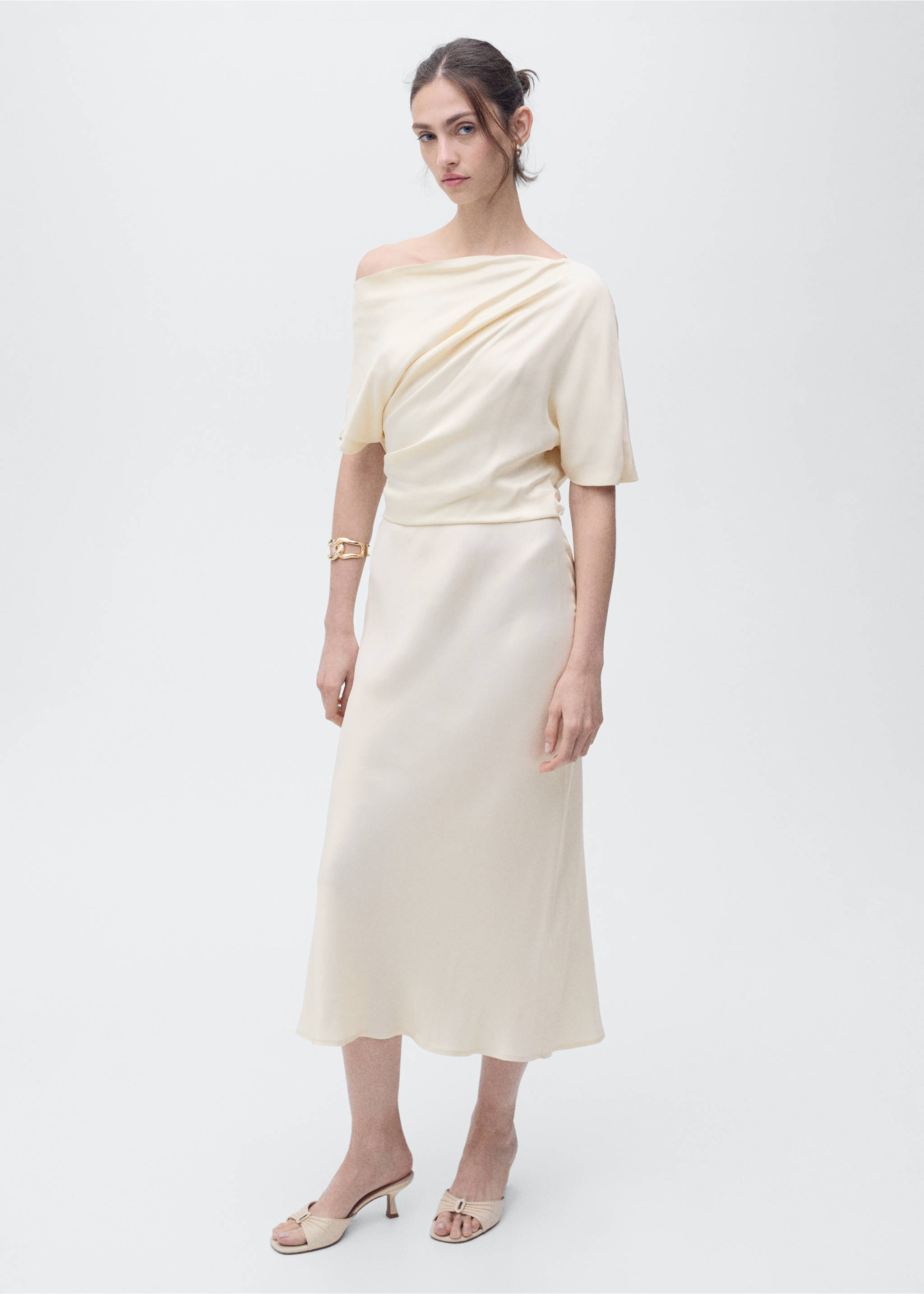 Asymmetrisches Midikleid mit Drapierung - Allgemeine Ansicht, Ecru. Ref: 87056711-00.