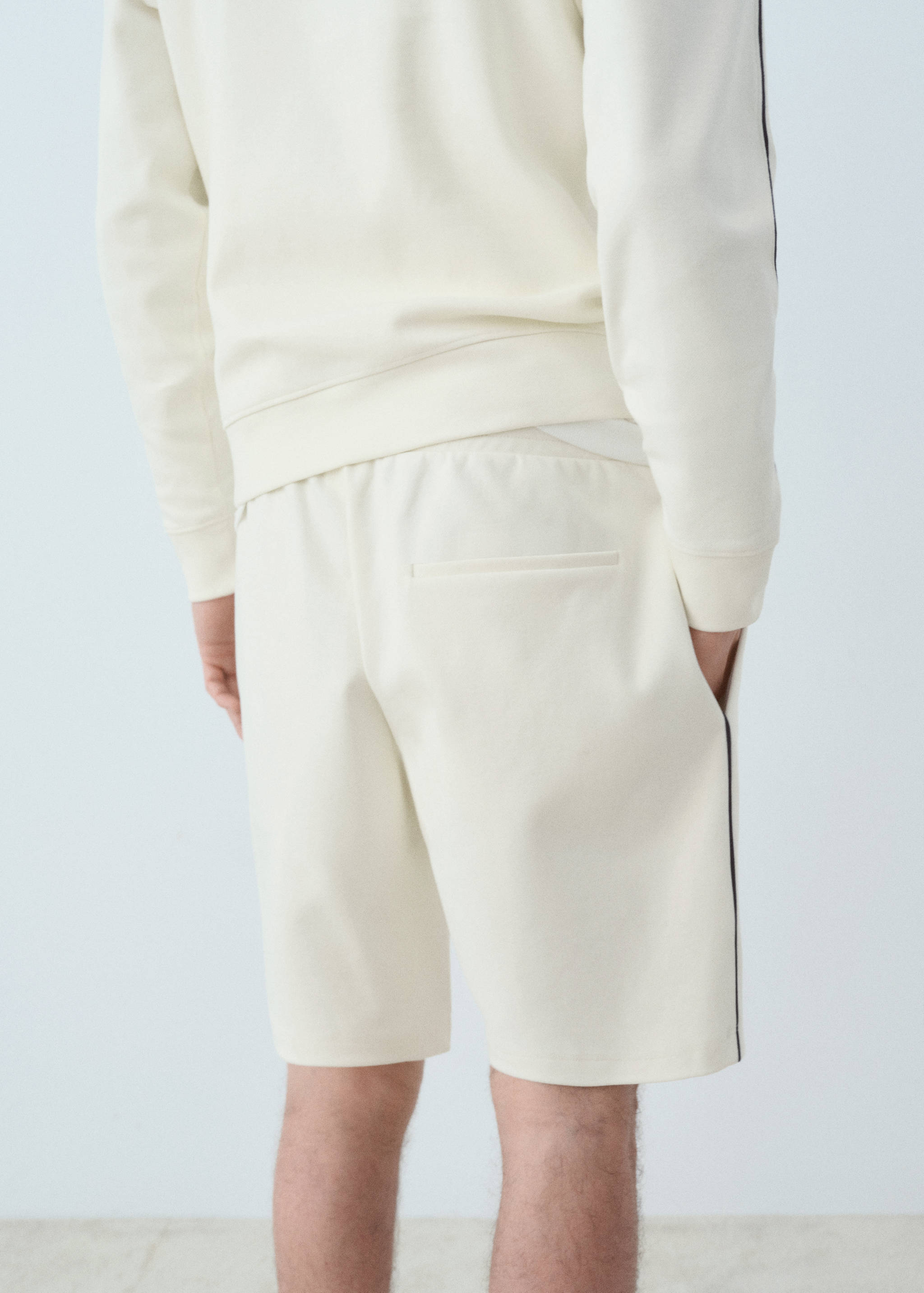 Cotton shorts with elastic waist - Details of the article 6