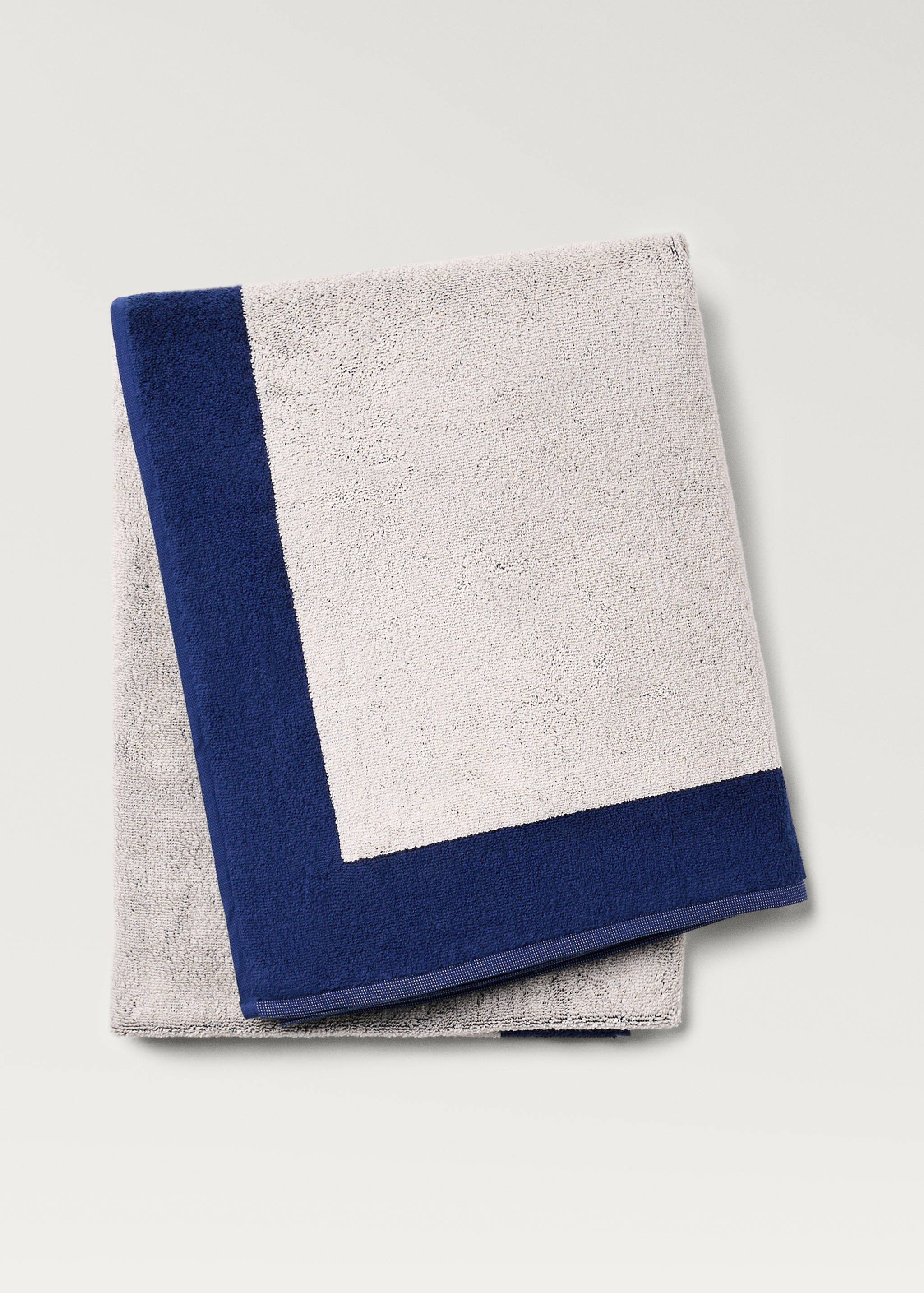 Cotton beach towel with frame design - Article without model