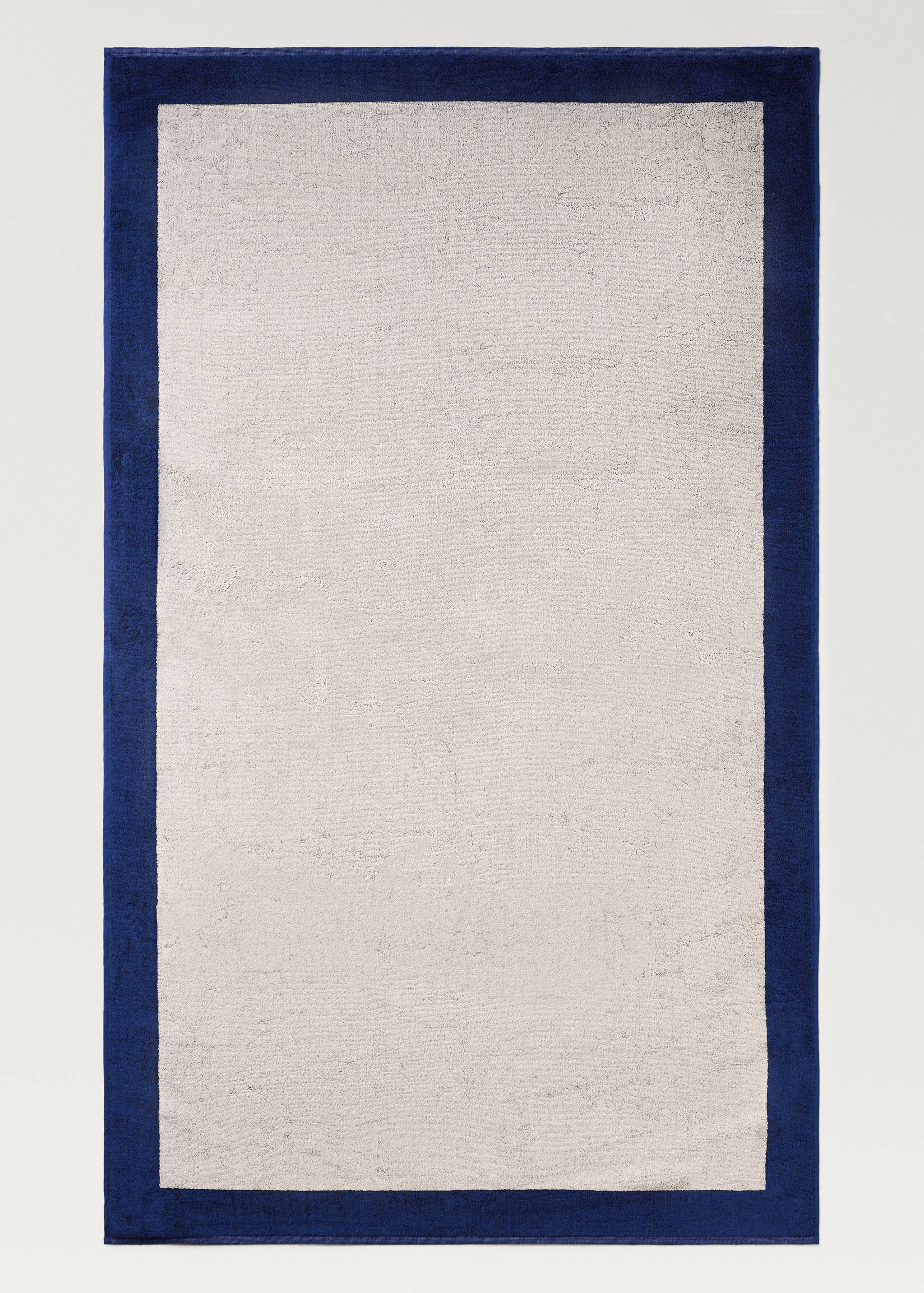 Cotton beach towel with frame design - Details of the article 3