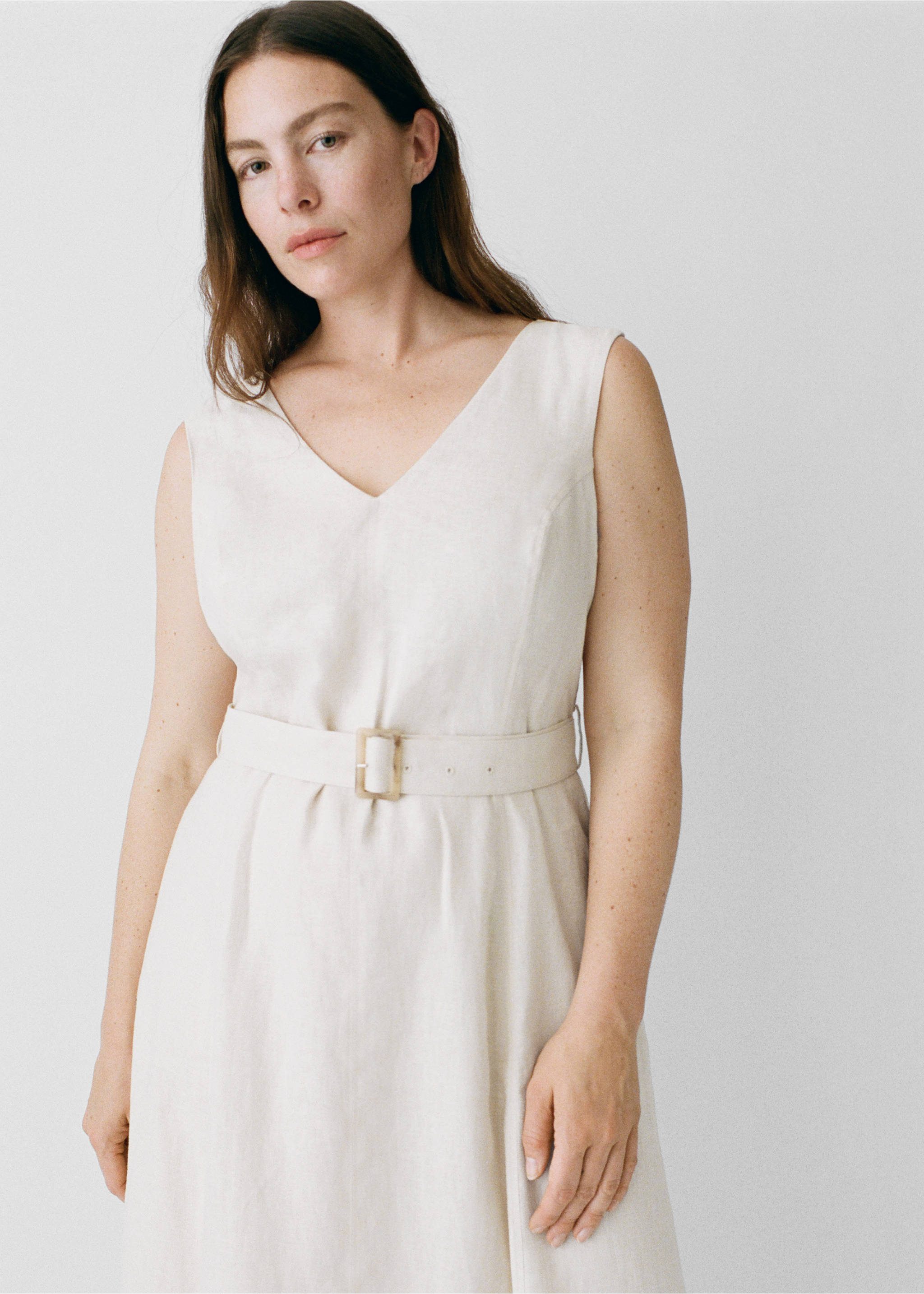 Belt linen dress - Details of the article 6, Beige. Ref: 87057164-00.