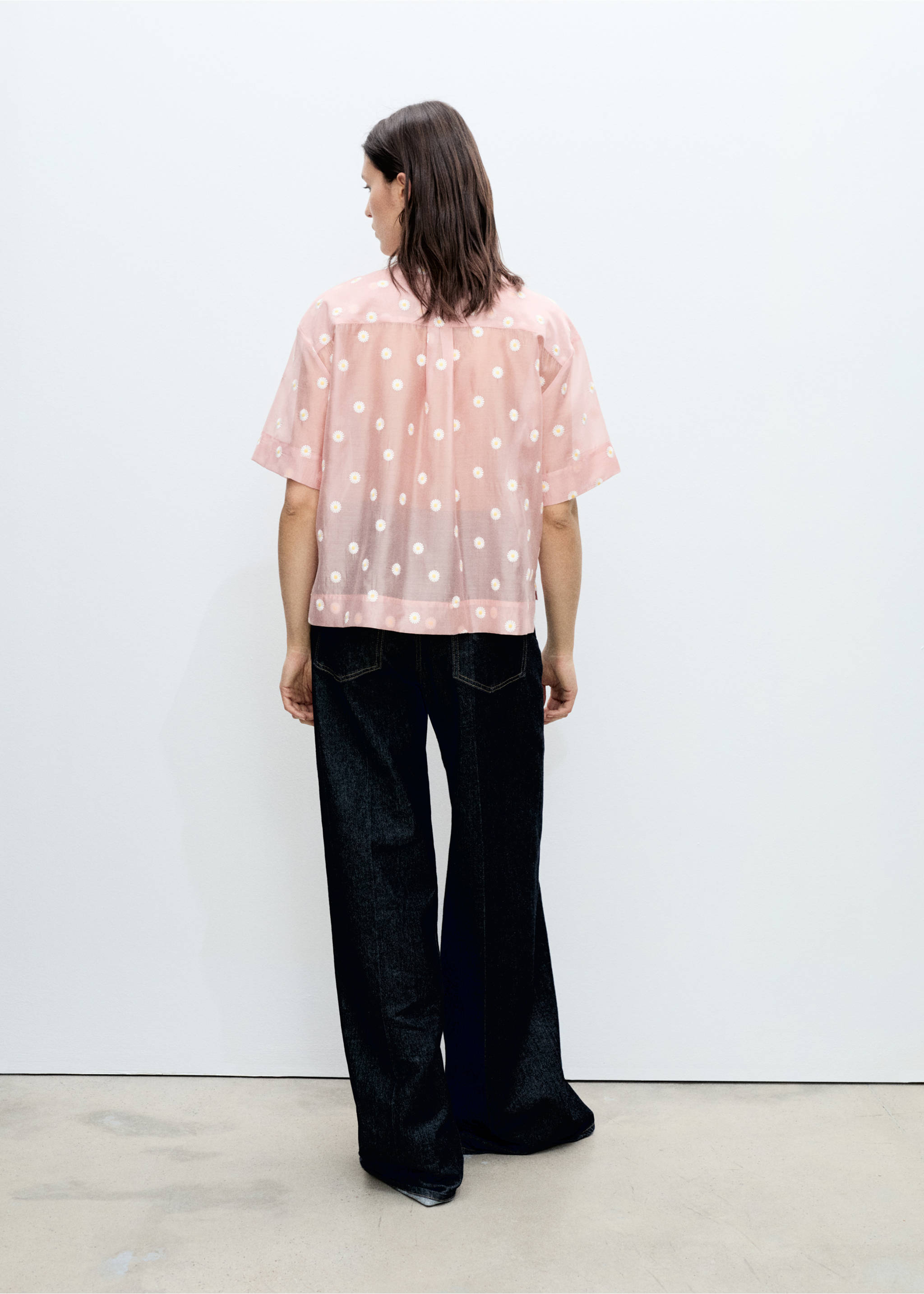 Floral-embroidered lyocell shirt - Reverse of the article, Pastel Pink. Ref: 87057165-00.
