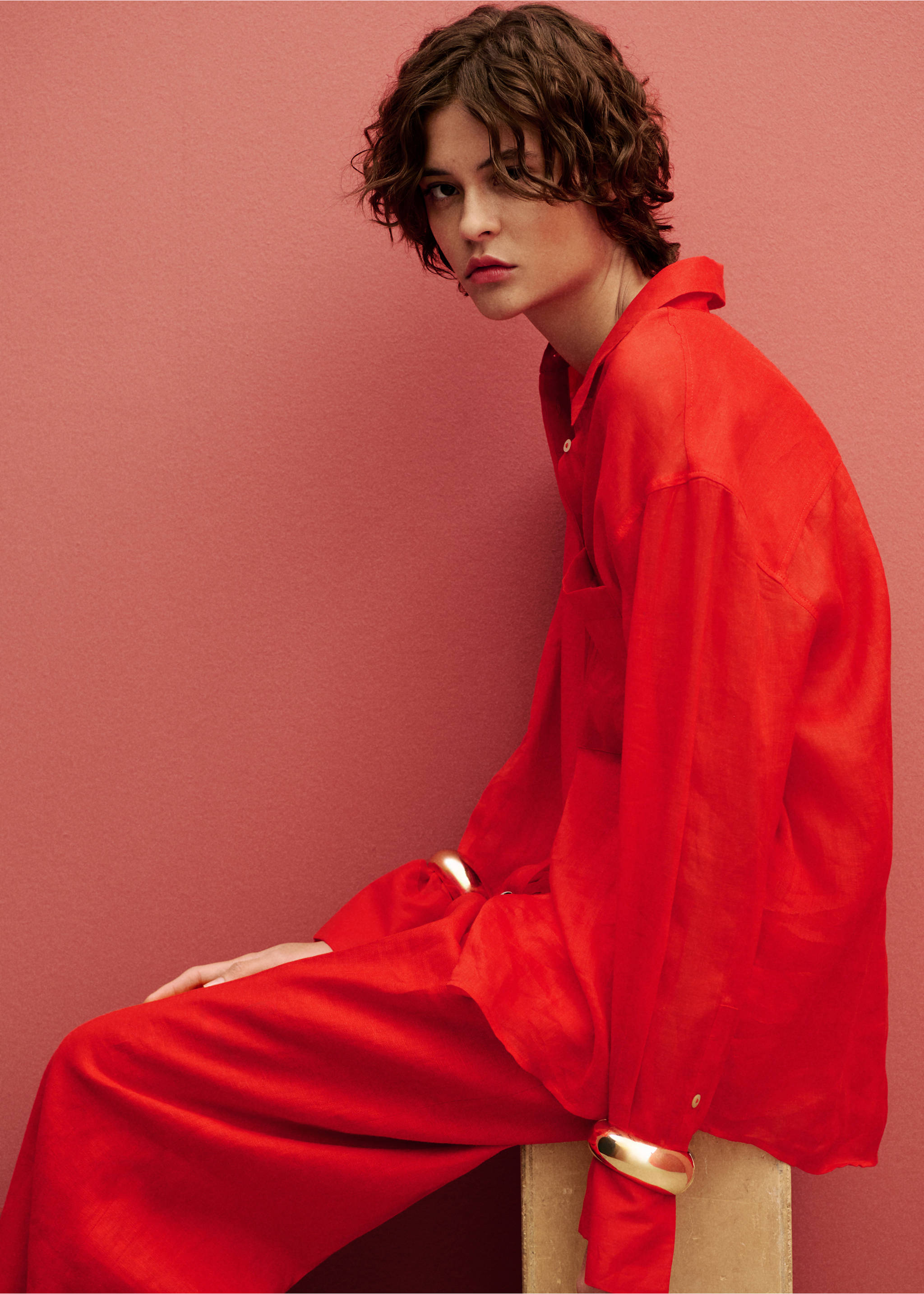 Ramie shirt with pocket - Reverse of the article, Red. Ref: 87057166-00.