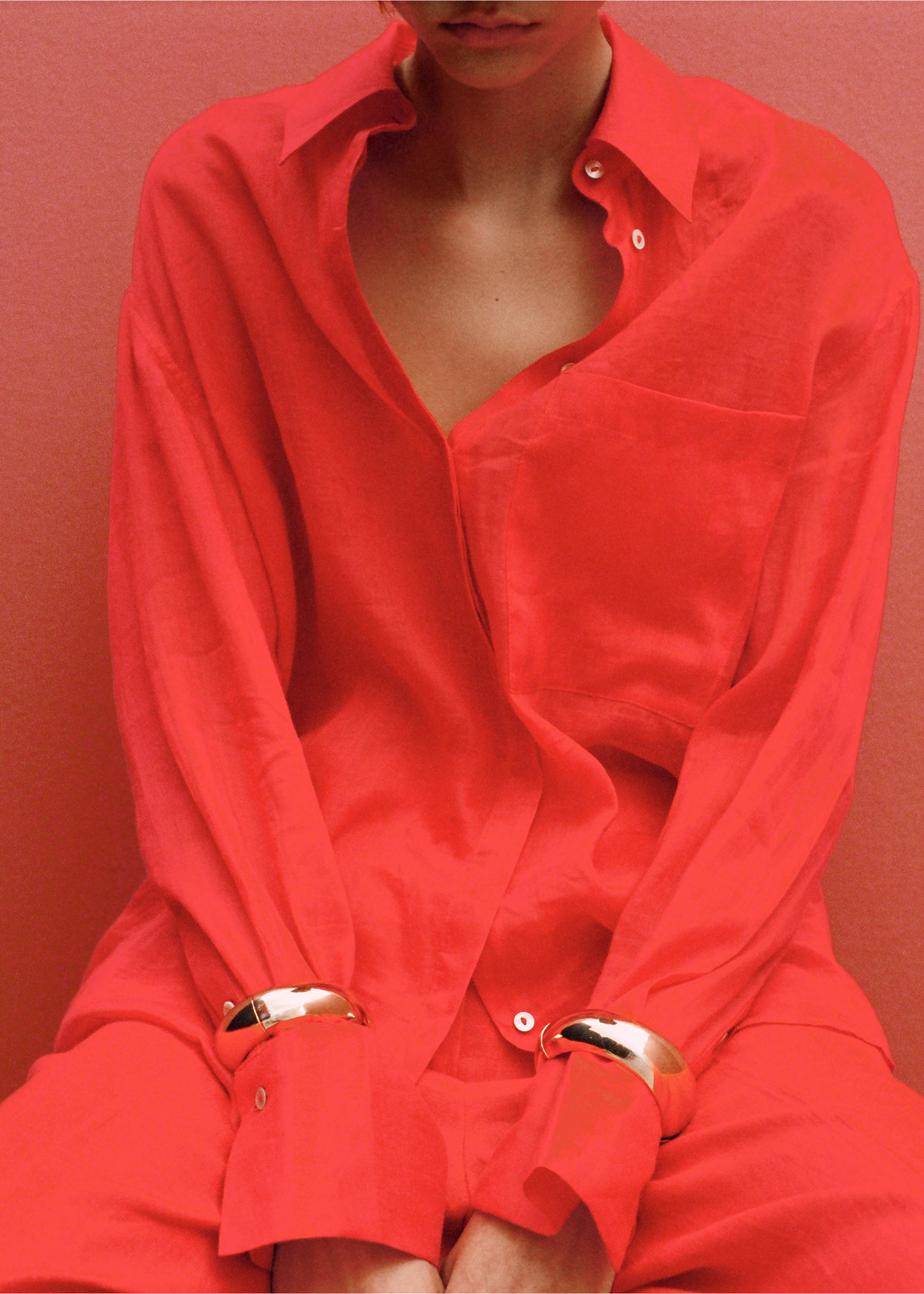 Ramie shirt with pocket - Details of the article 6, Red. Ref: 87057166-00.