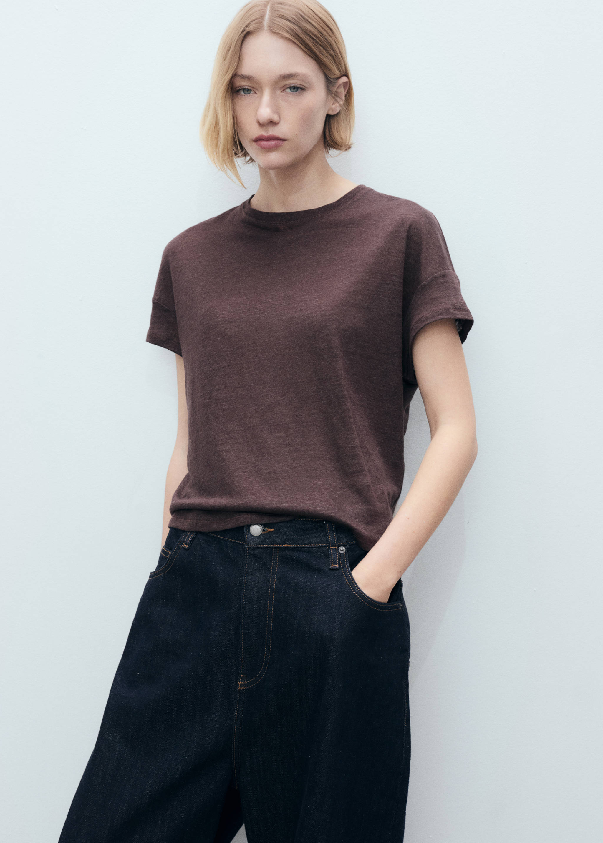 Short-sleeved linen t-shirt - Medium plane
