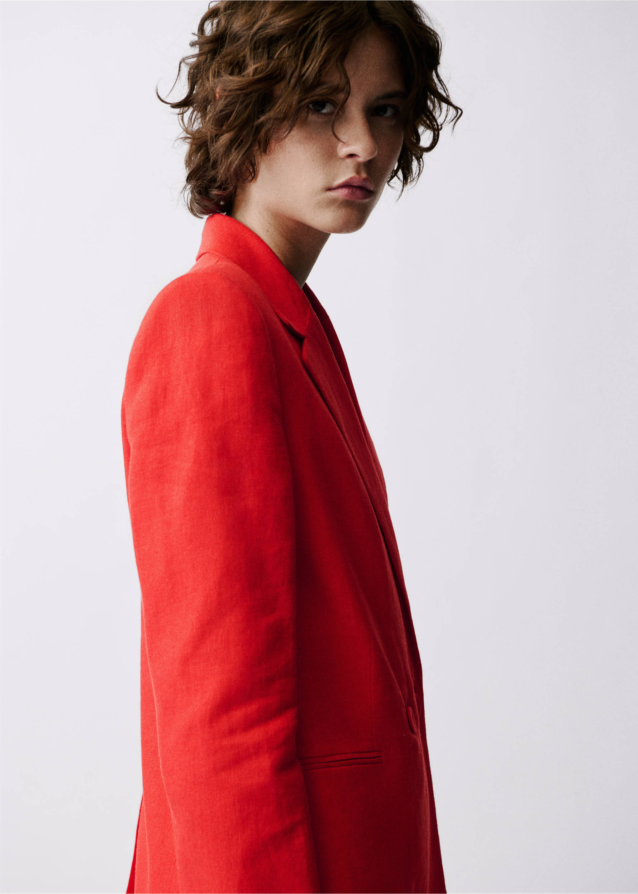 Double-breasted linen suit jacket - Reverse of the article, Red. Ref: 87057172-00.