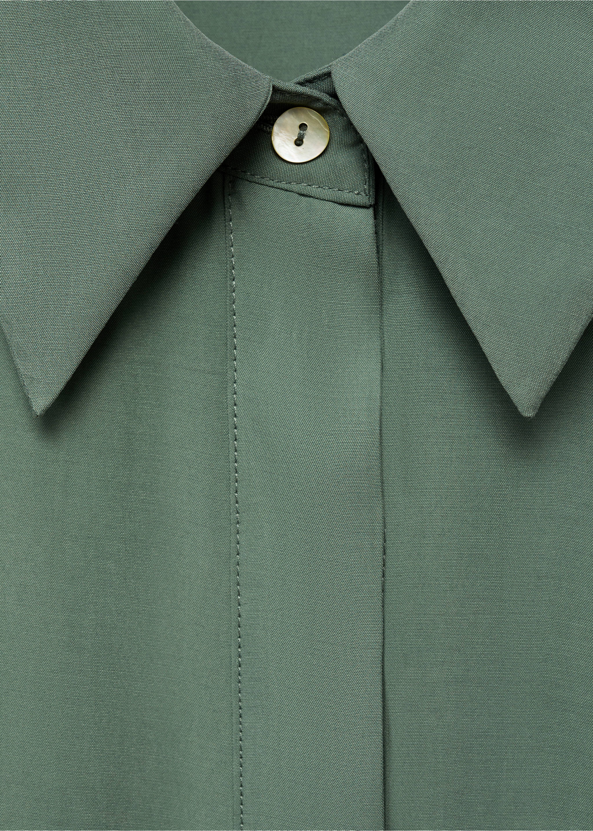 Ausgestelltes Midikleid mit Gürtel - Detail des Artikels 8, Grün. Ref: 87057173-00.