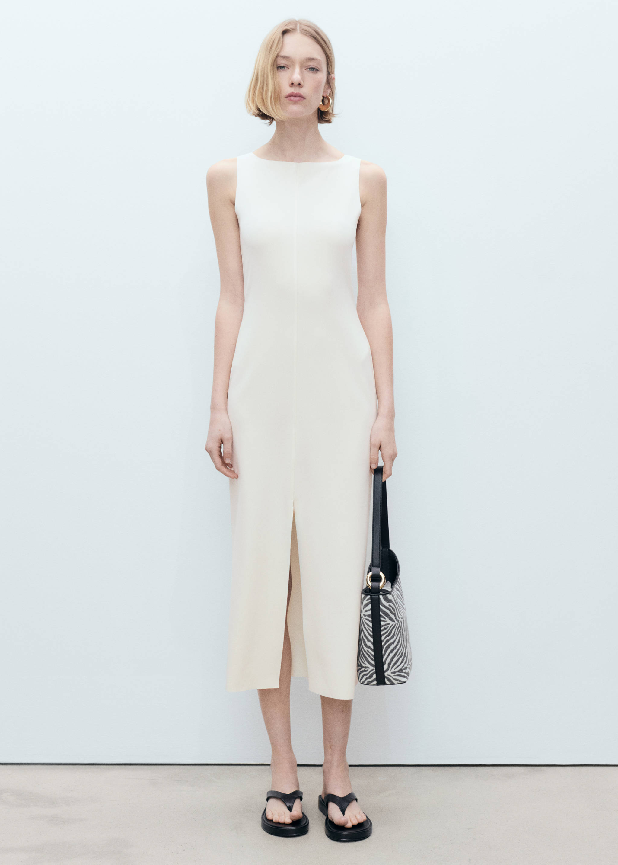 Boat-neck knitted dress - General plane