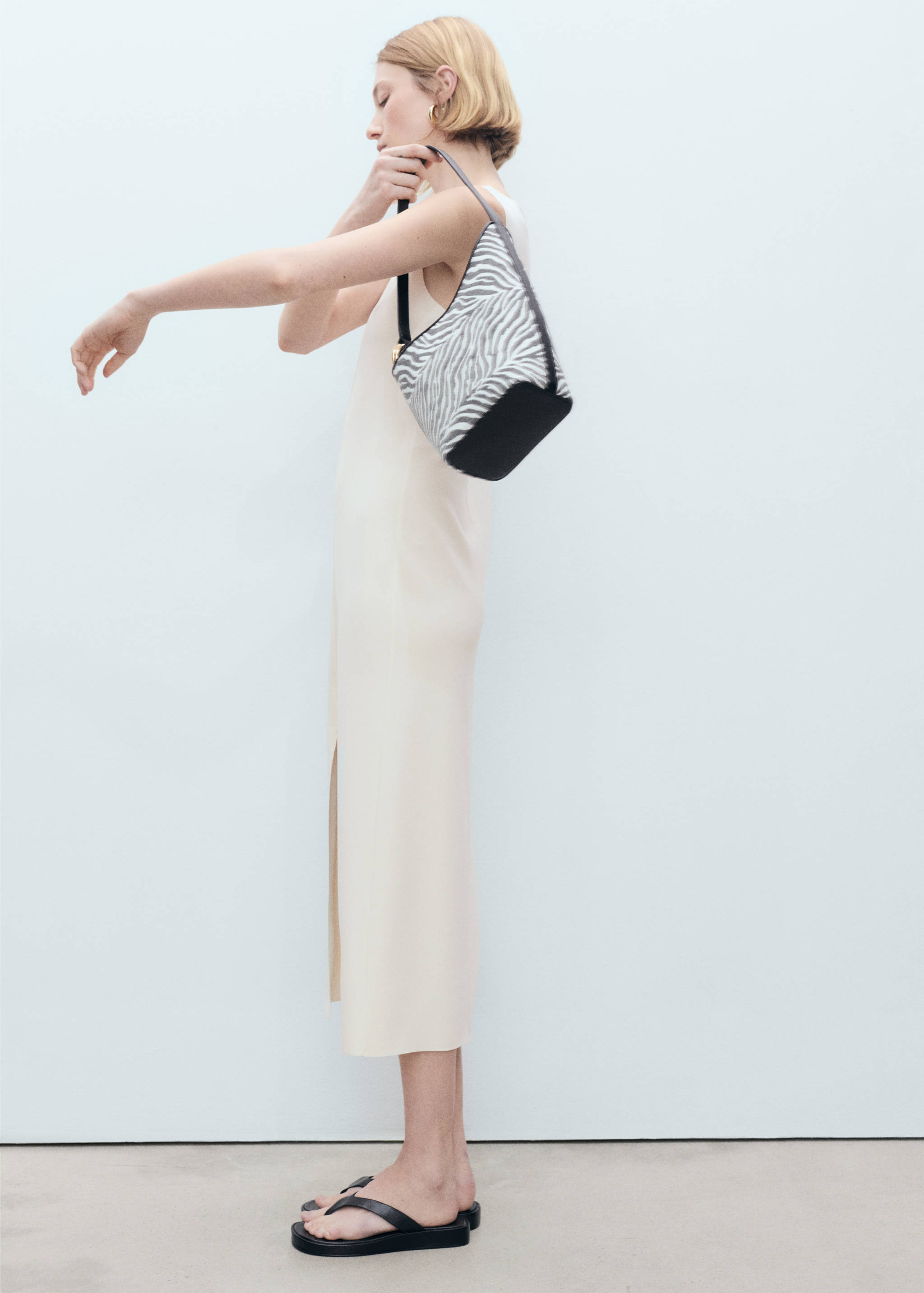 Boat-neck knitted dress - Medium plane