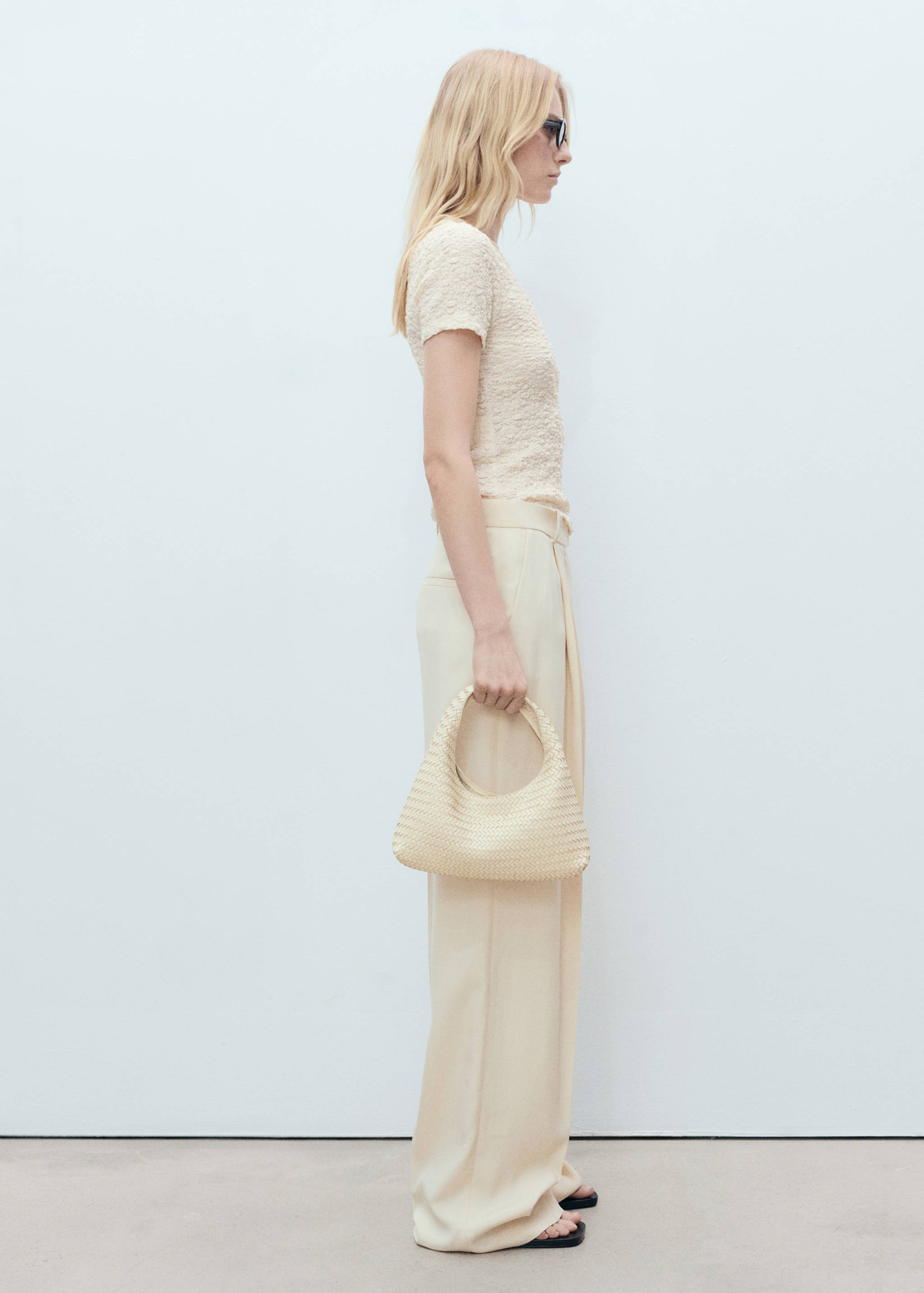 Textured cotton-blend t-shirt - Details of the article 2