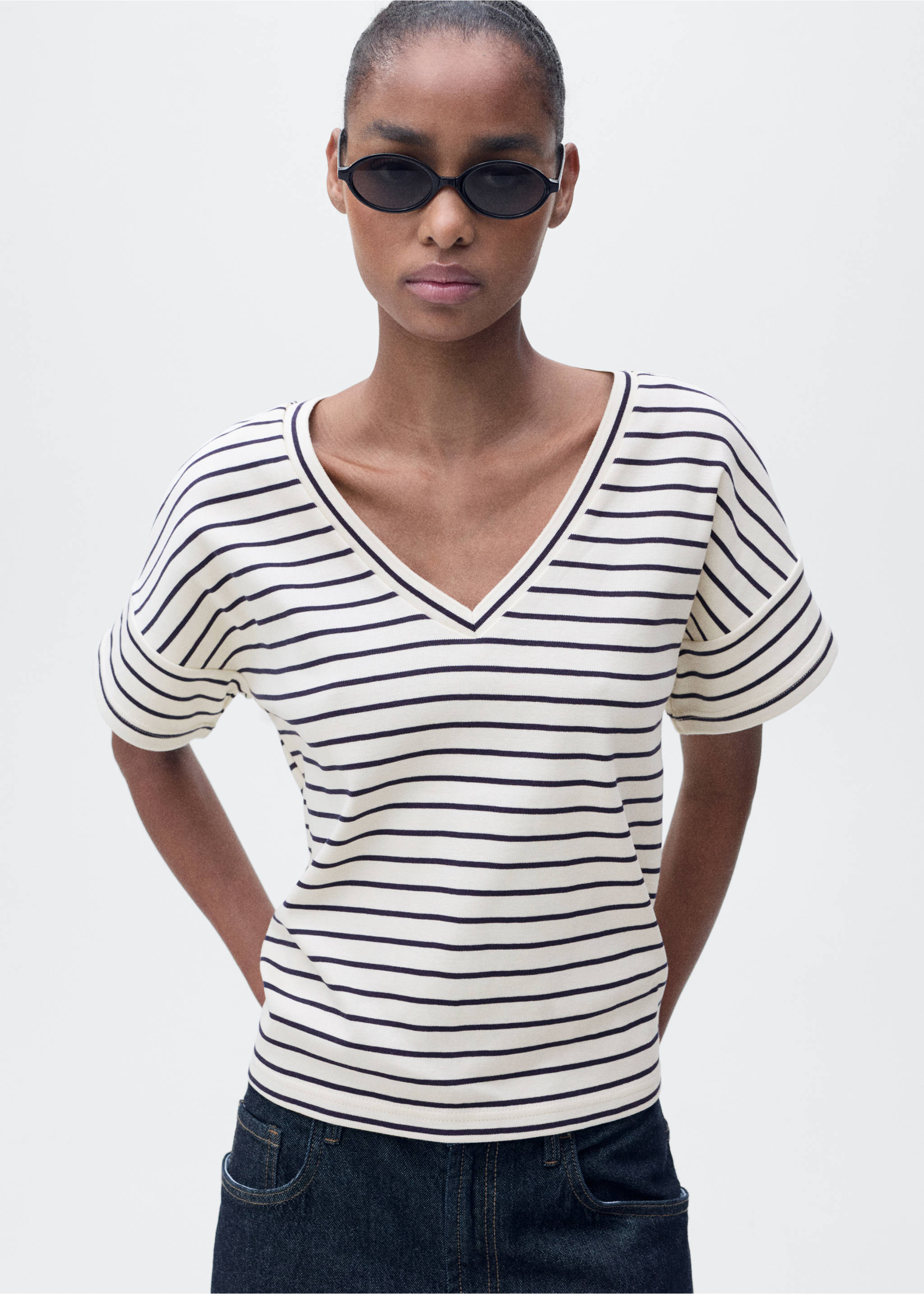 V-neck striped T-shirt - Medium plane, Dark Navy. Ref: 87057183-00.