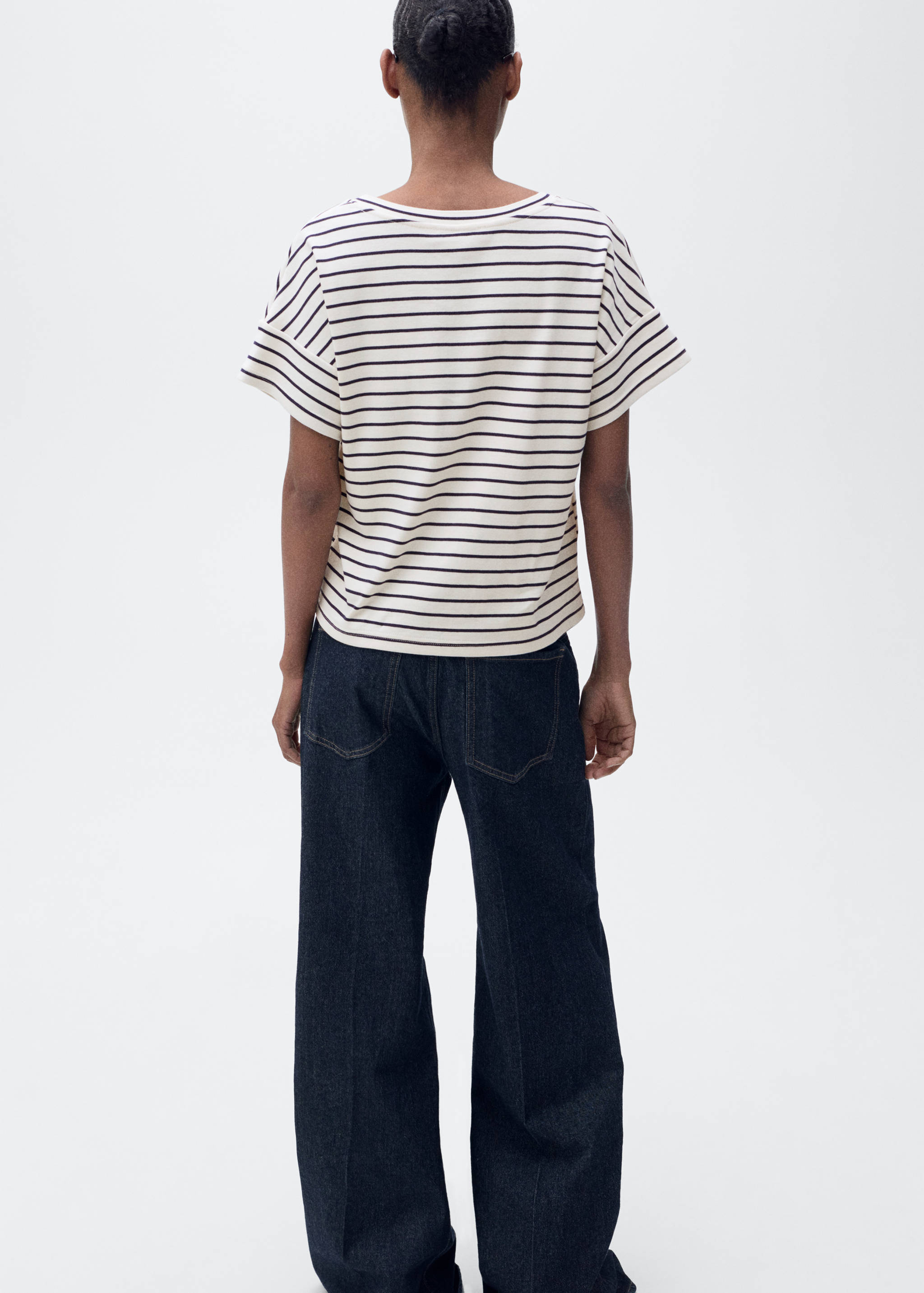 V-neck striped T-shirt - Reverse of the article