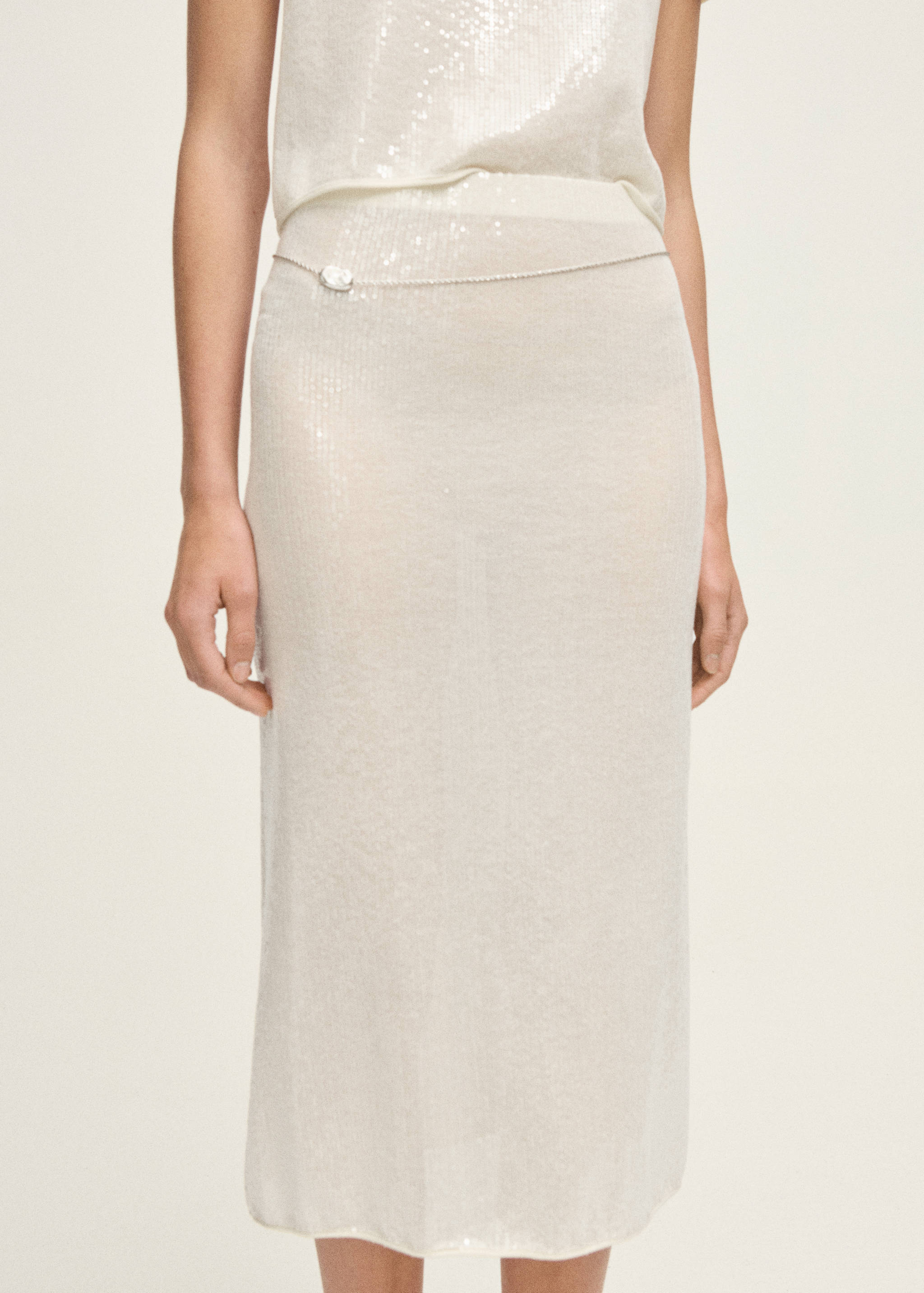 Knitted pencil knit with sequins - Medium plane