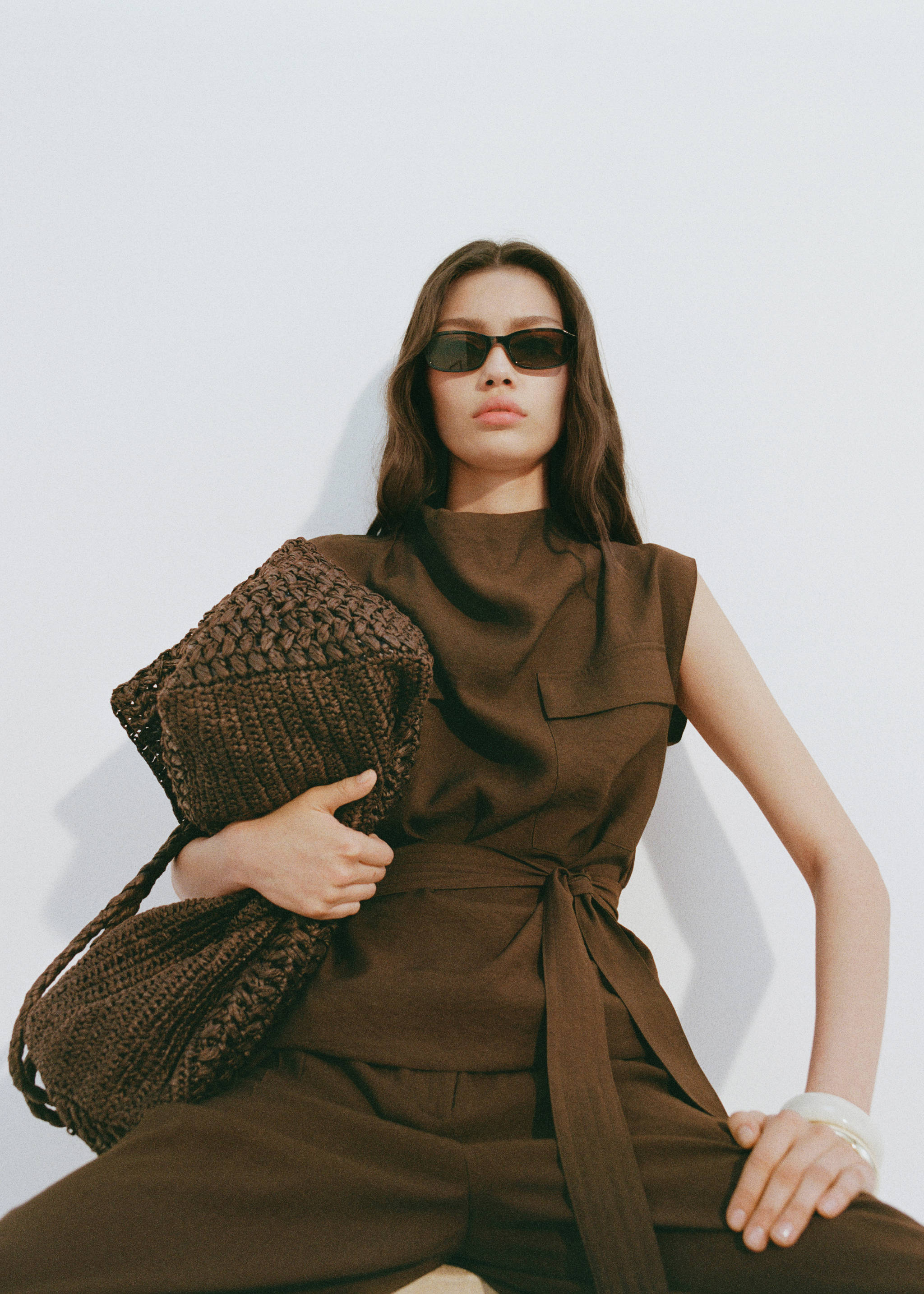 Blouse with draped neck and belt - Details of the article 6