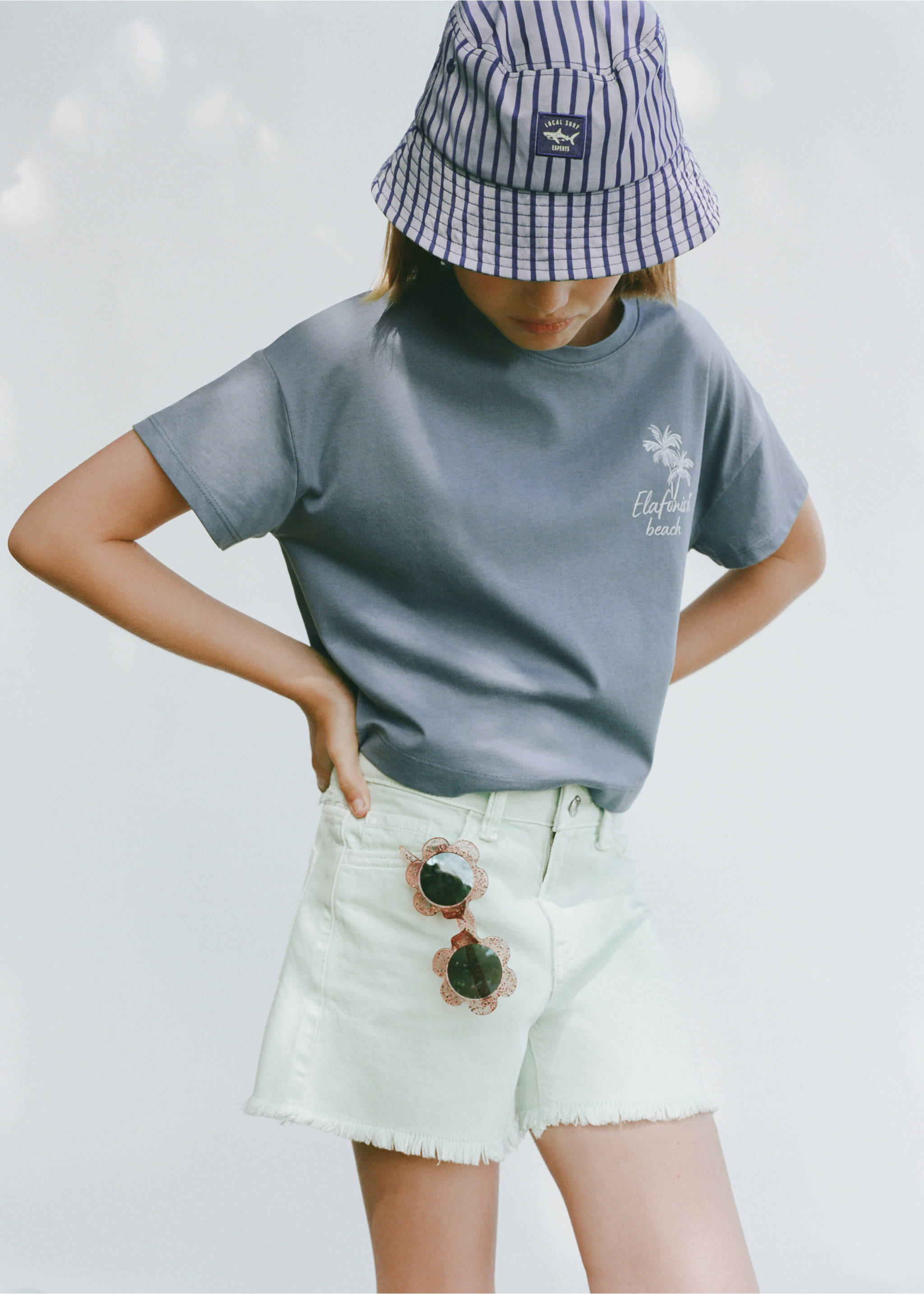 Denim shorts with frayed hem - Details of the article 5, Aqua Green. Ref: 87057701-00.