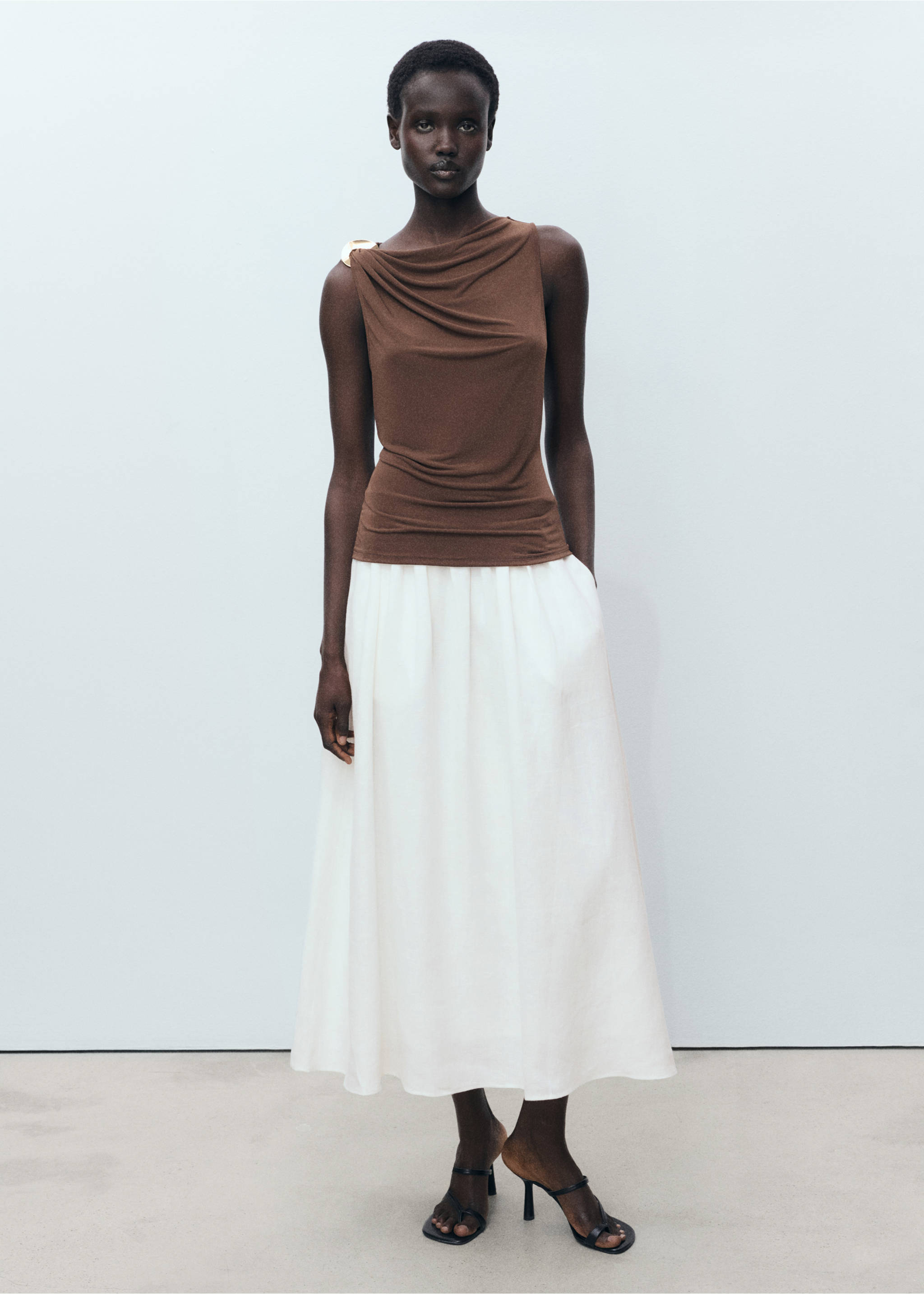 Flared linen skirt - General plane, White. Ref: 87057702-00.