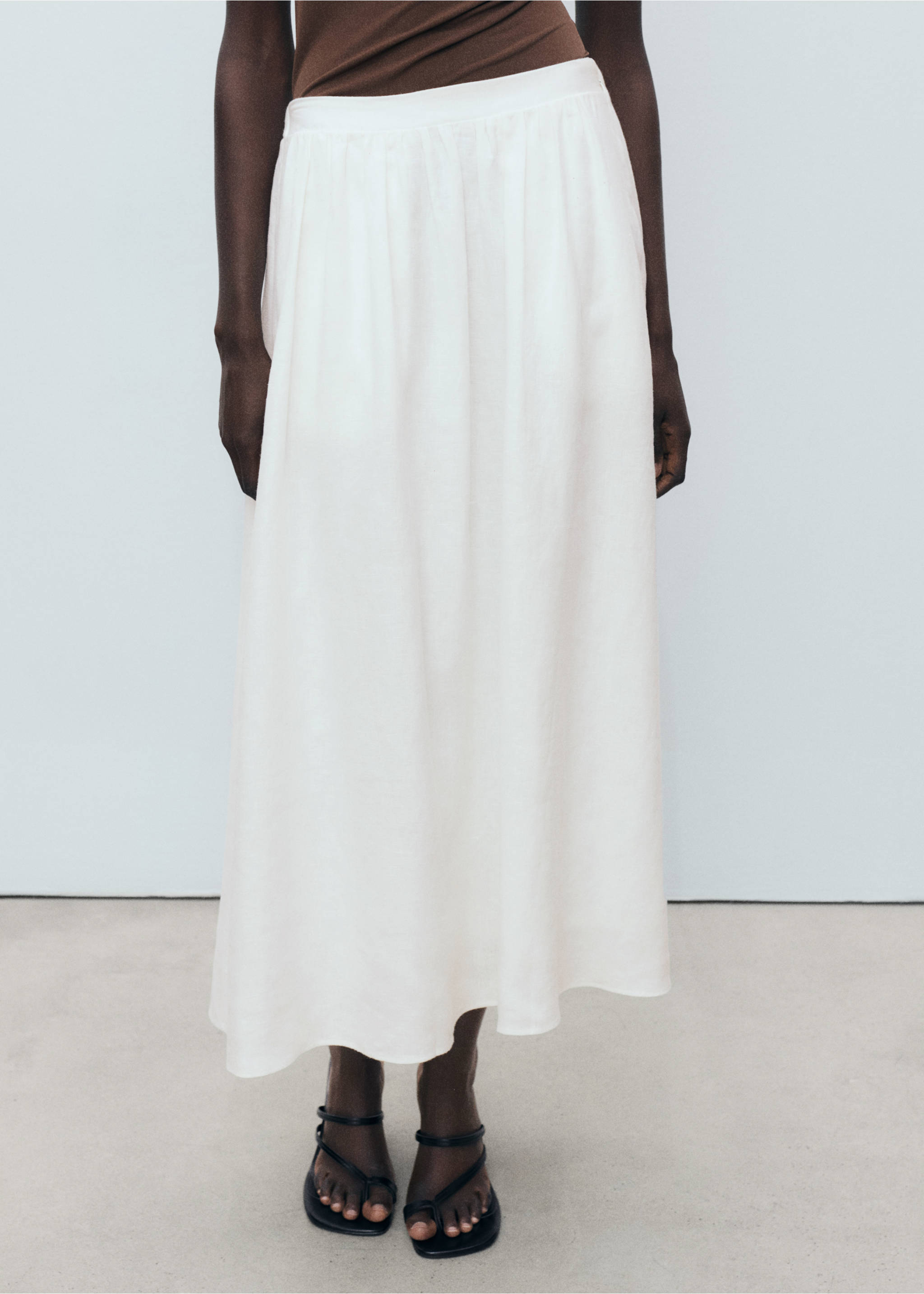 Flared linen skirt - Medium plane, White. Ref: 87057702-00.