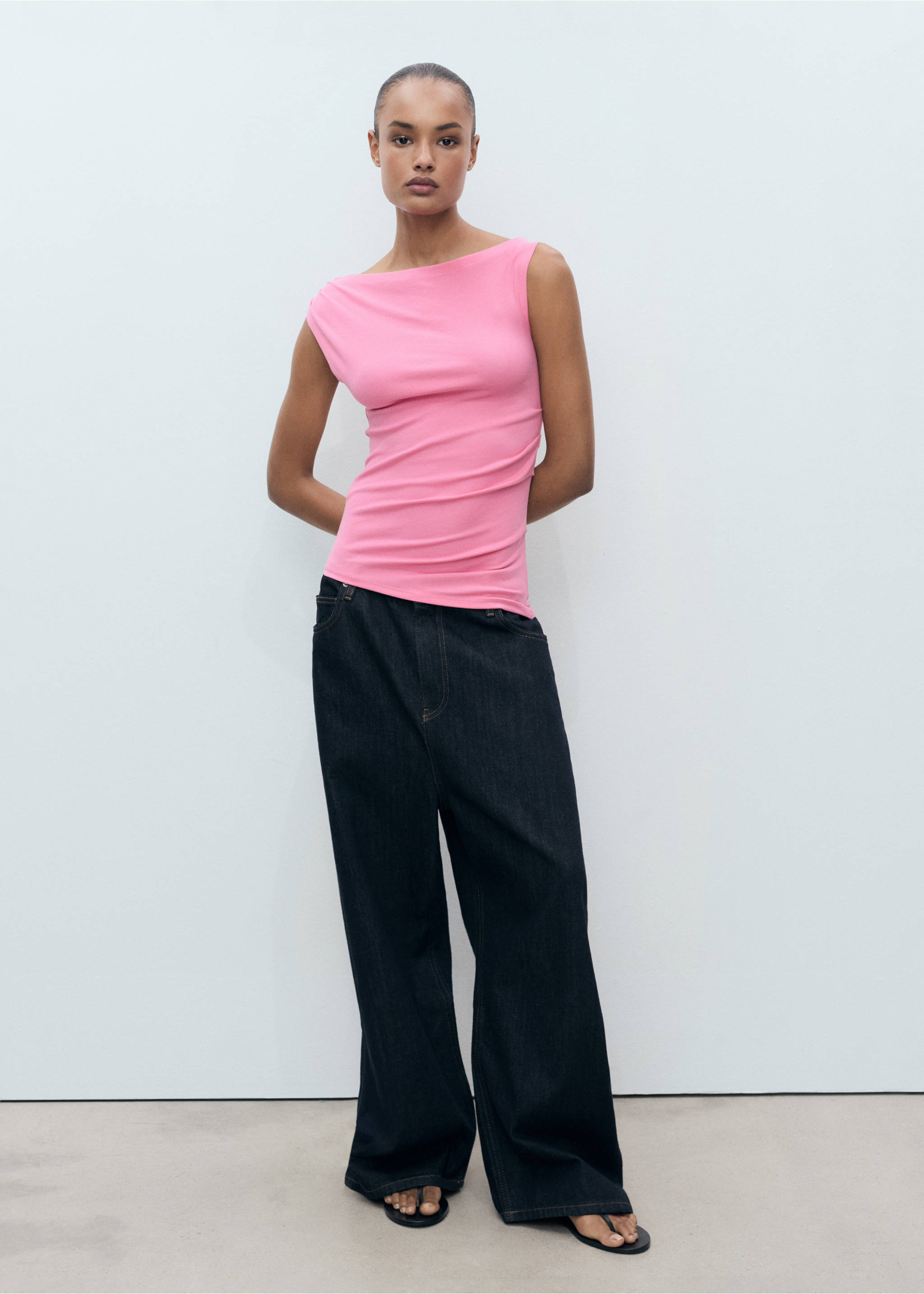 Asymmetrical modal top - General plane, Pink. Ref: 87057713-00.