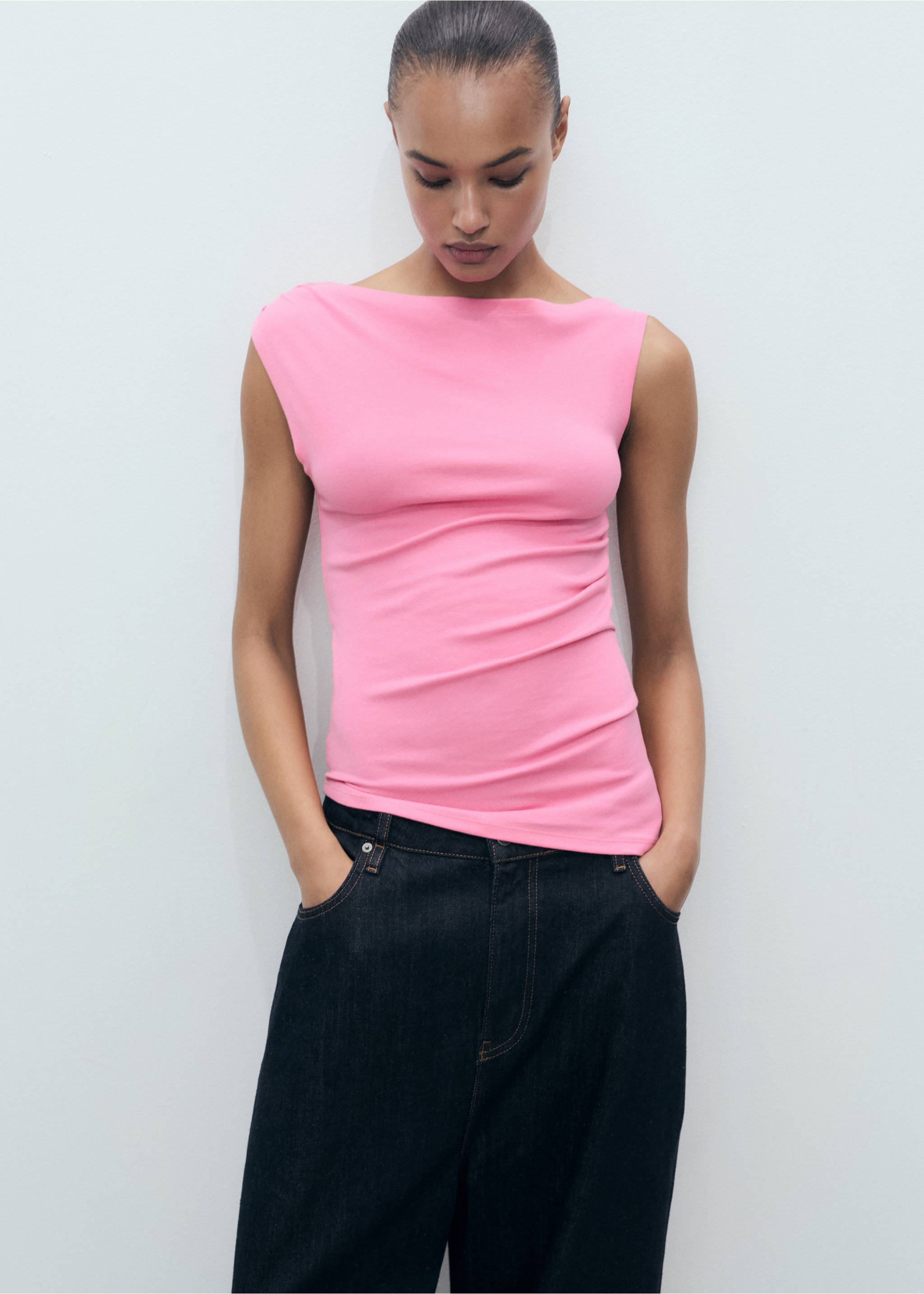 Asymmetrical modal top - Medium plane, Pink. Ref: 87057713-00.