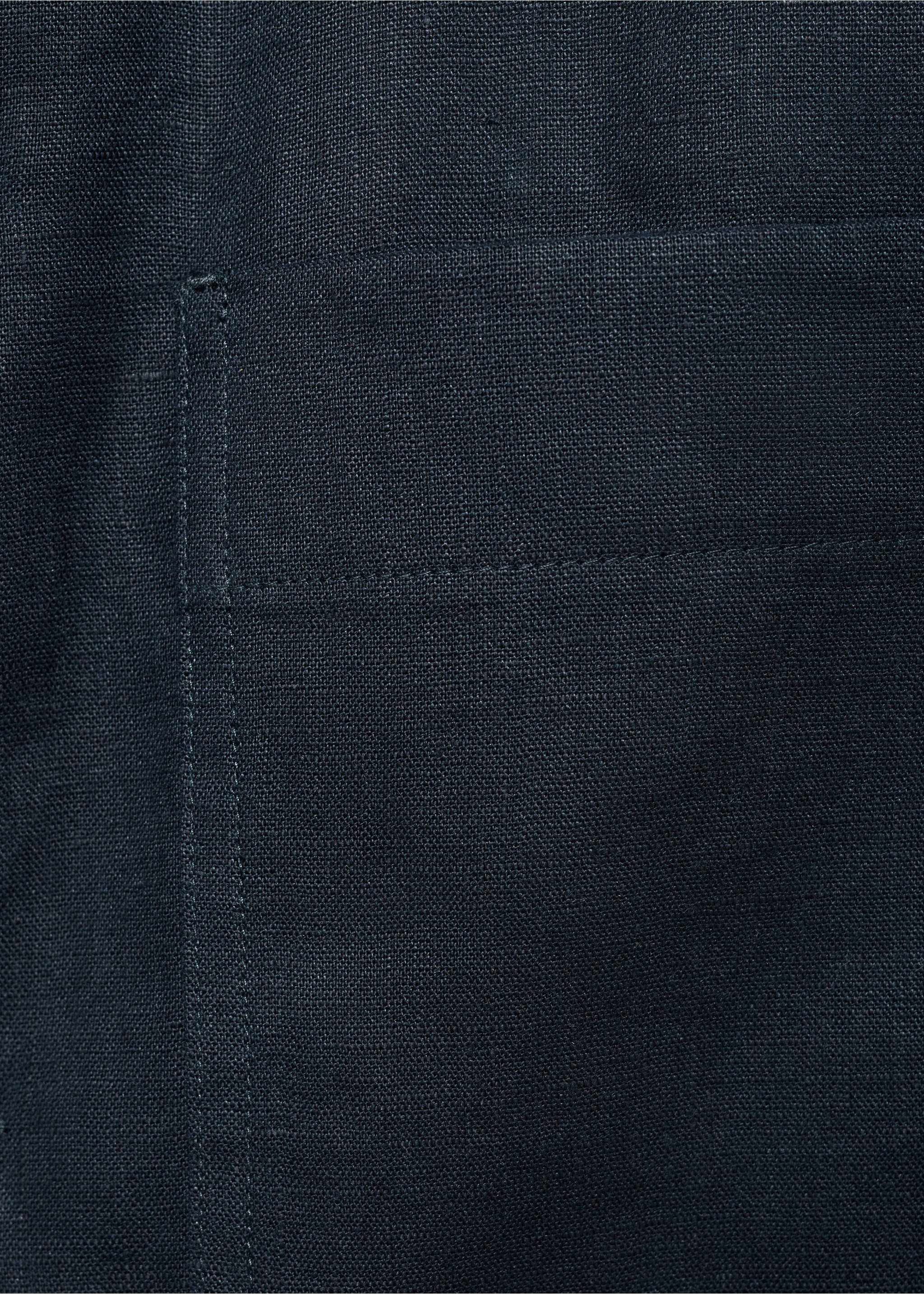 100% linen overshirt with pockets - Details of the article 0, Dark Navy. Ref: 87057893-00.